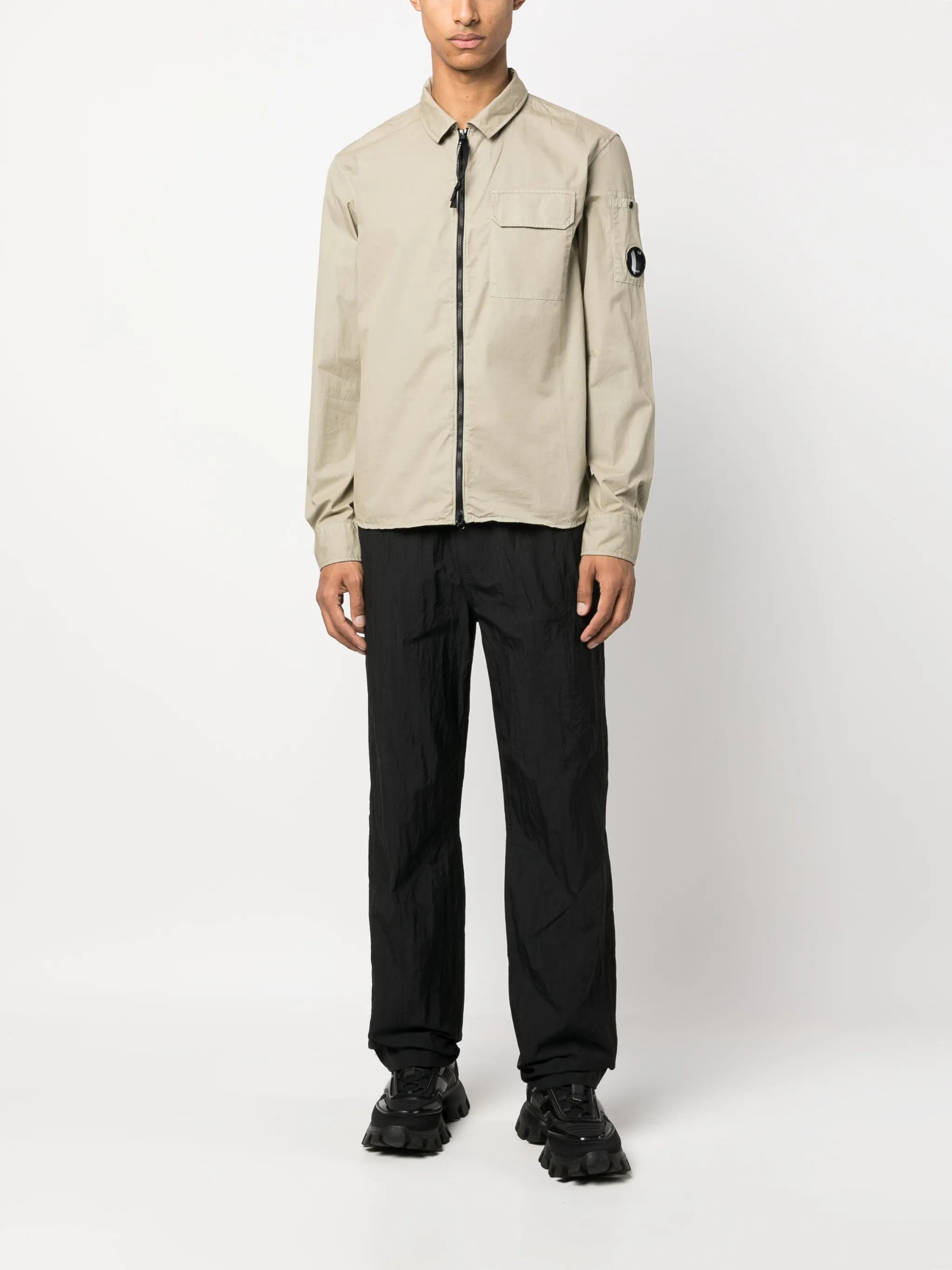 logo-patch zip-up shirt jacket