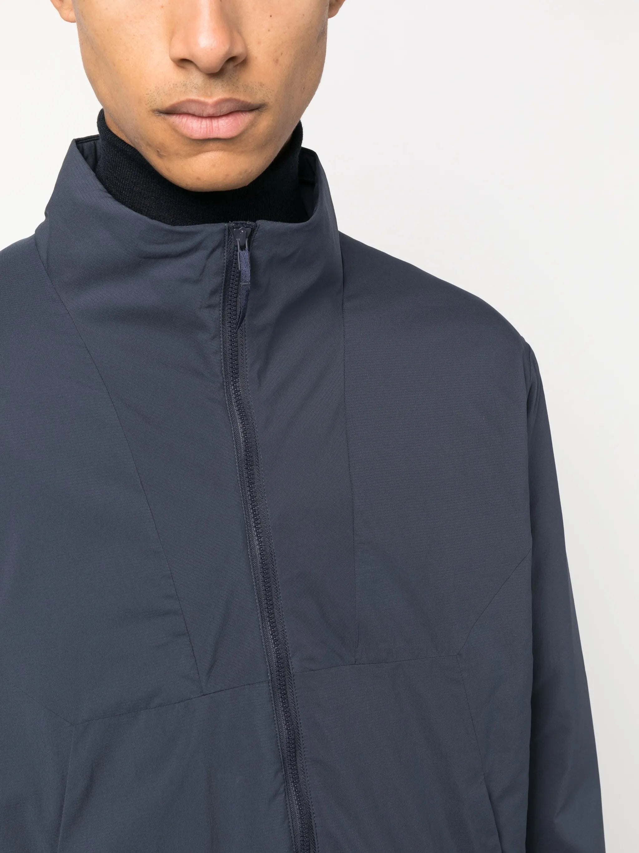 Mionn zip-up lightweight jacket