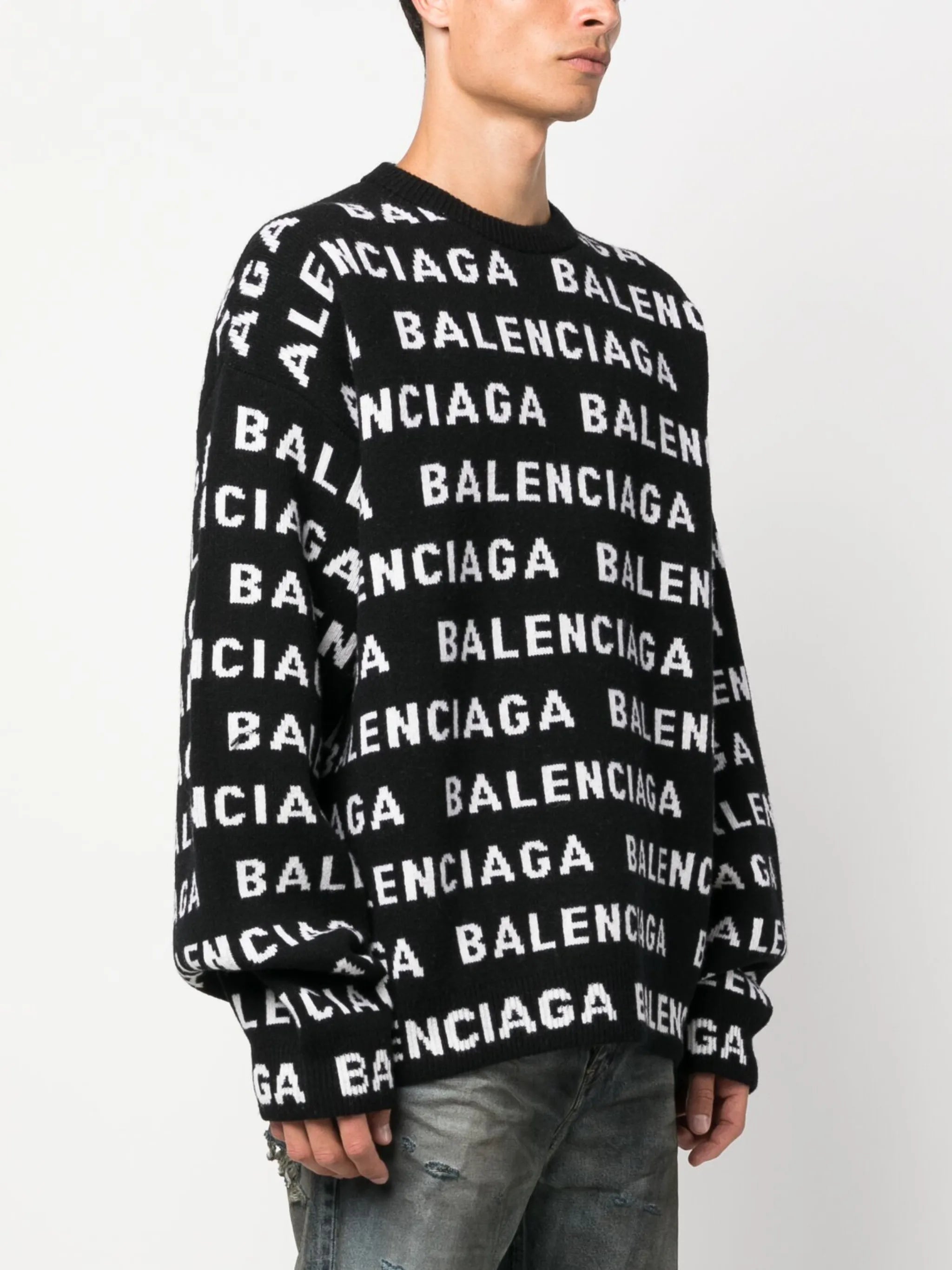intarsia-knit logo jumper