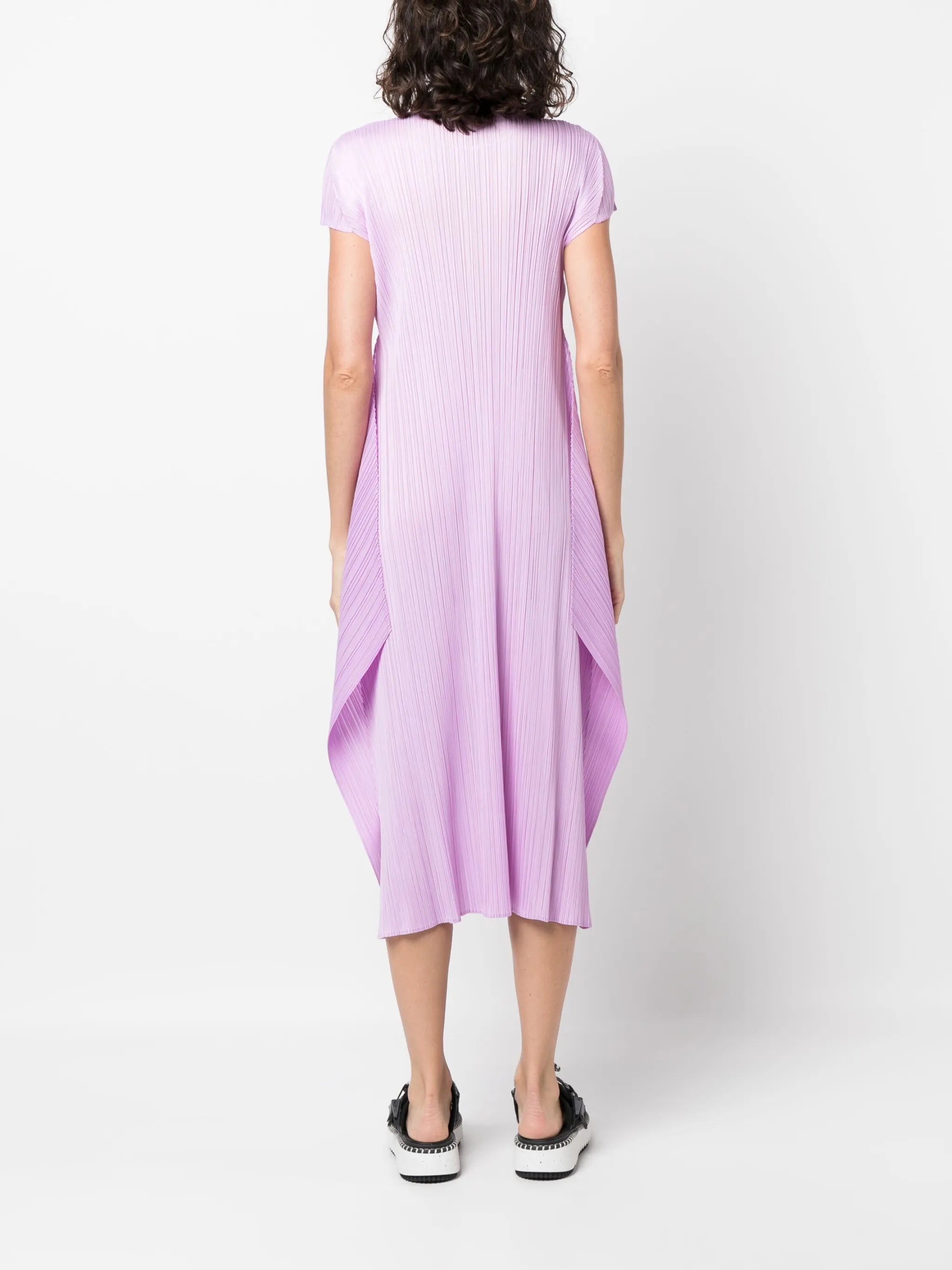 Monthly June plissé T-shirt dress