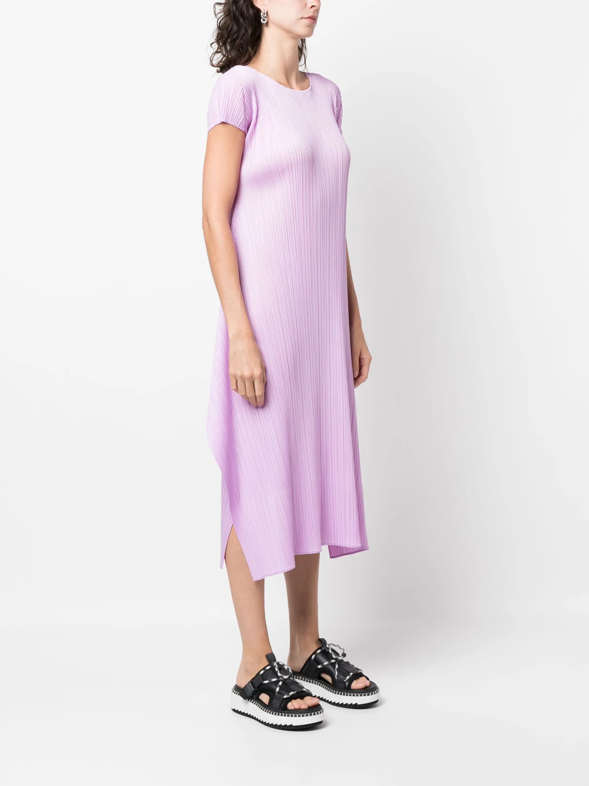Monthly June plissé T-shirt dress