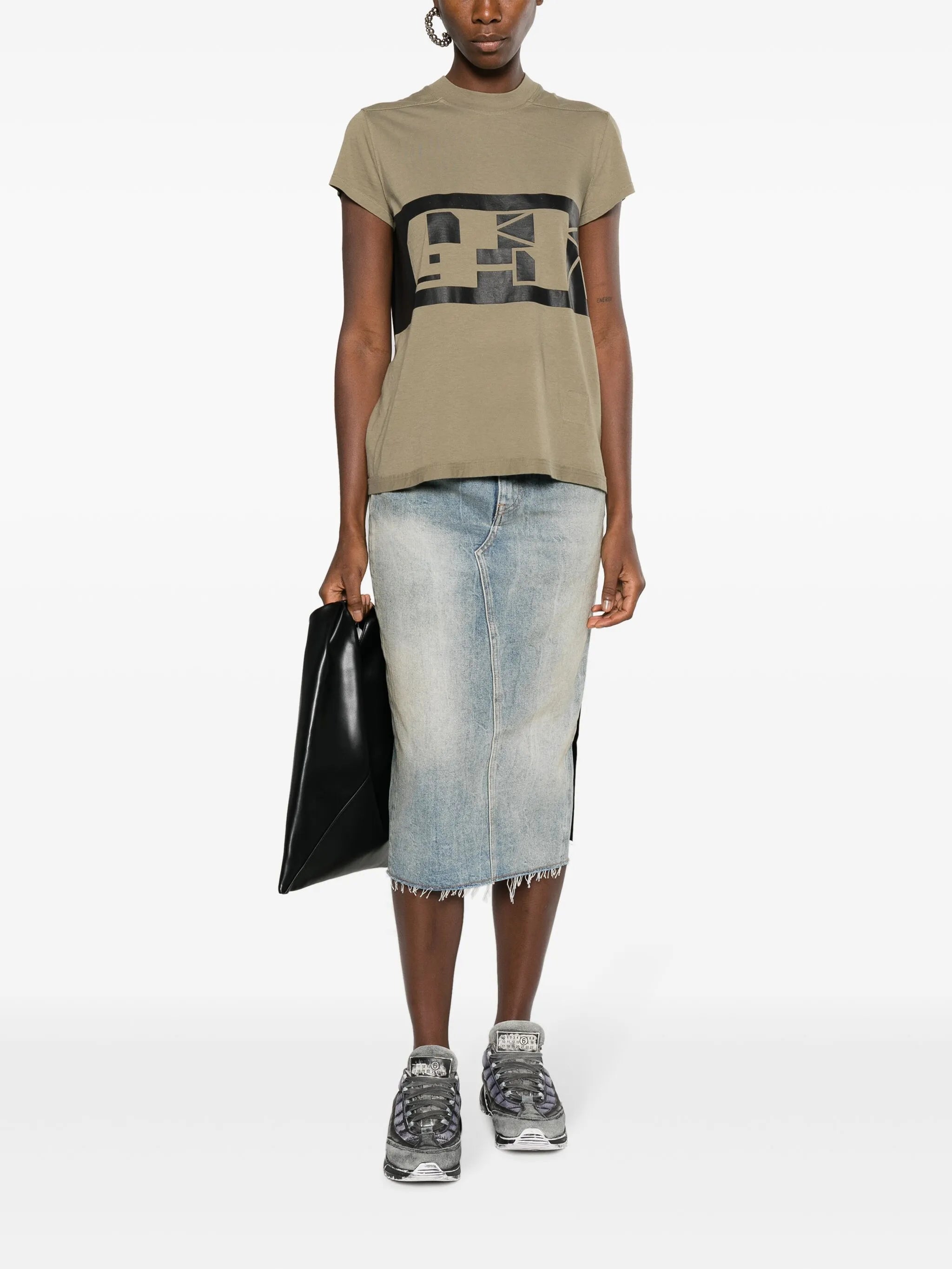 graphic-print T-shirt