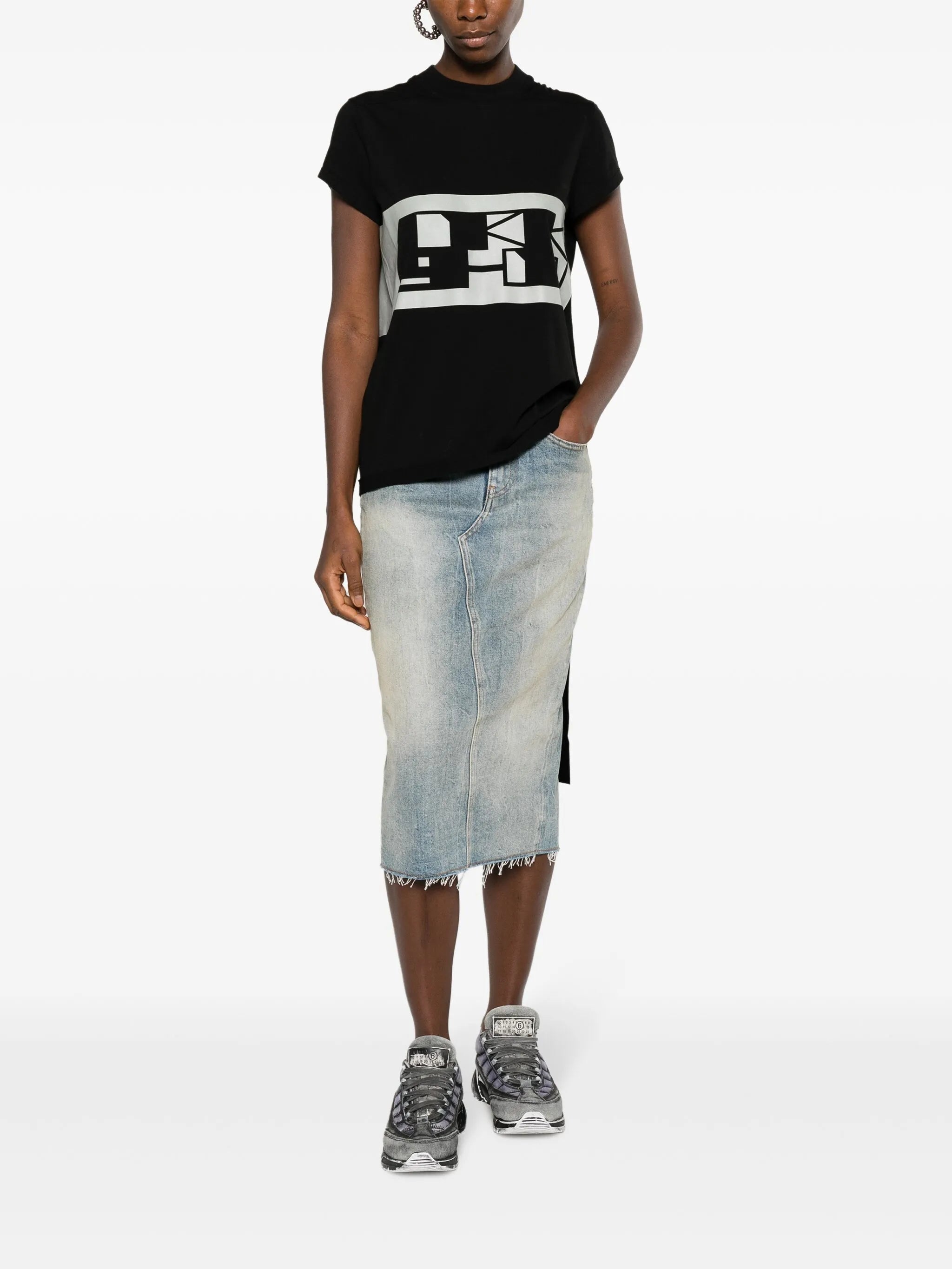 graphic-print T-shirt
