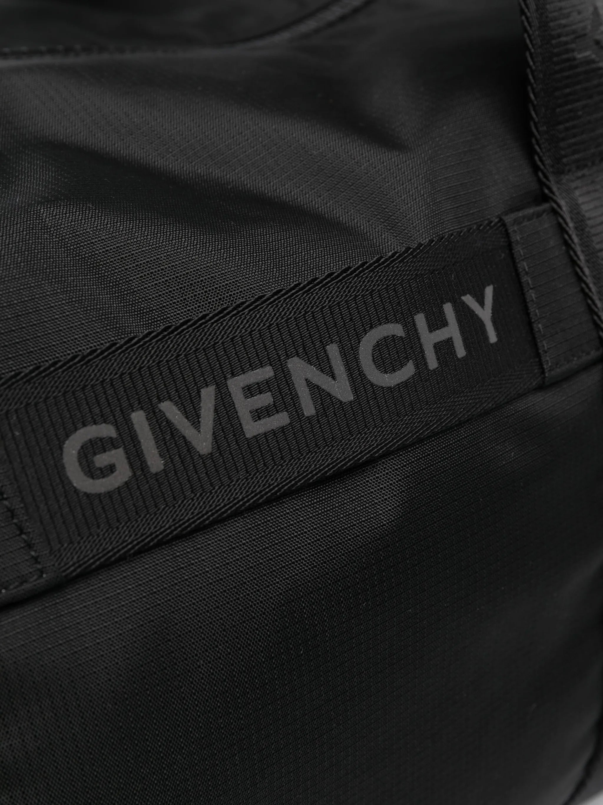logo-tape zipped holdall