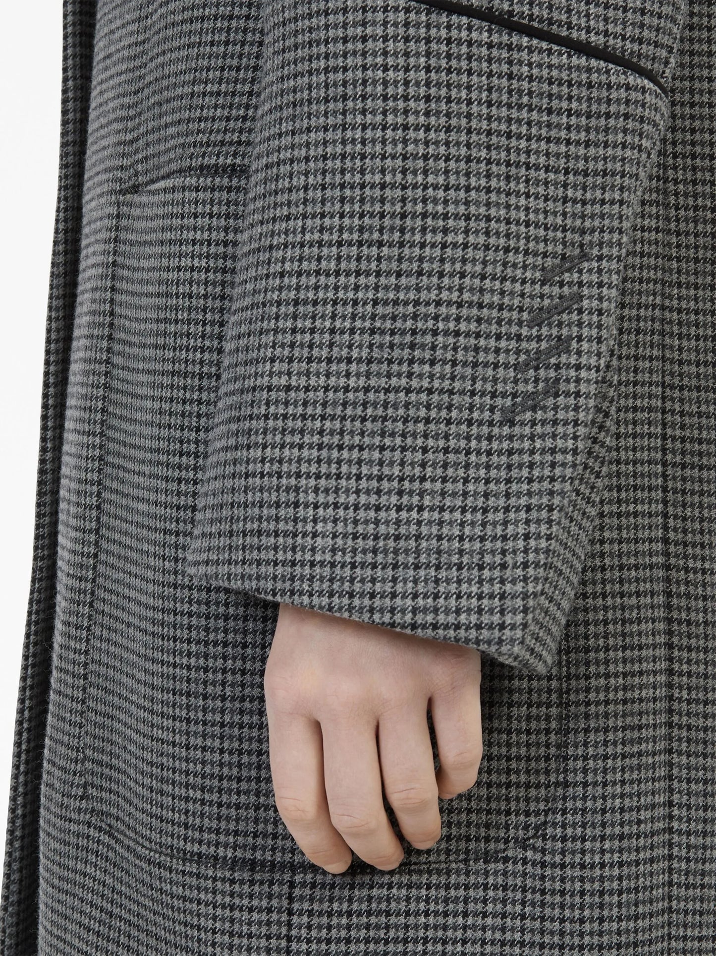 single-breasted check-pattern coat