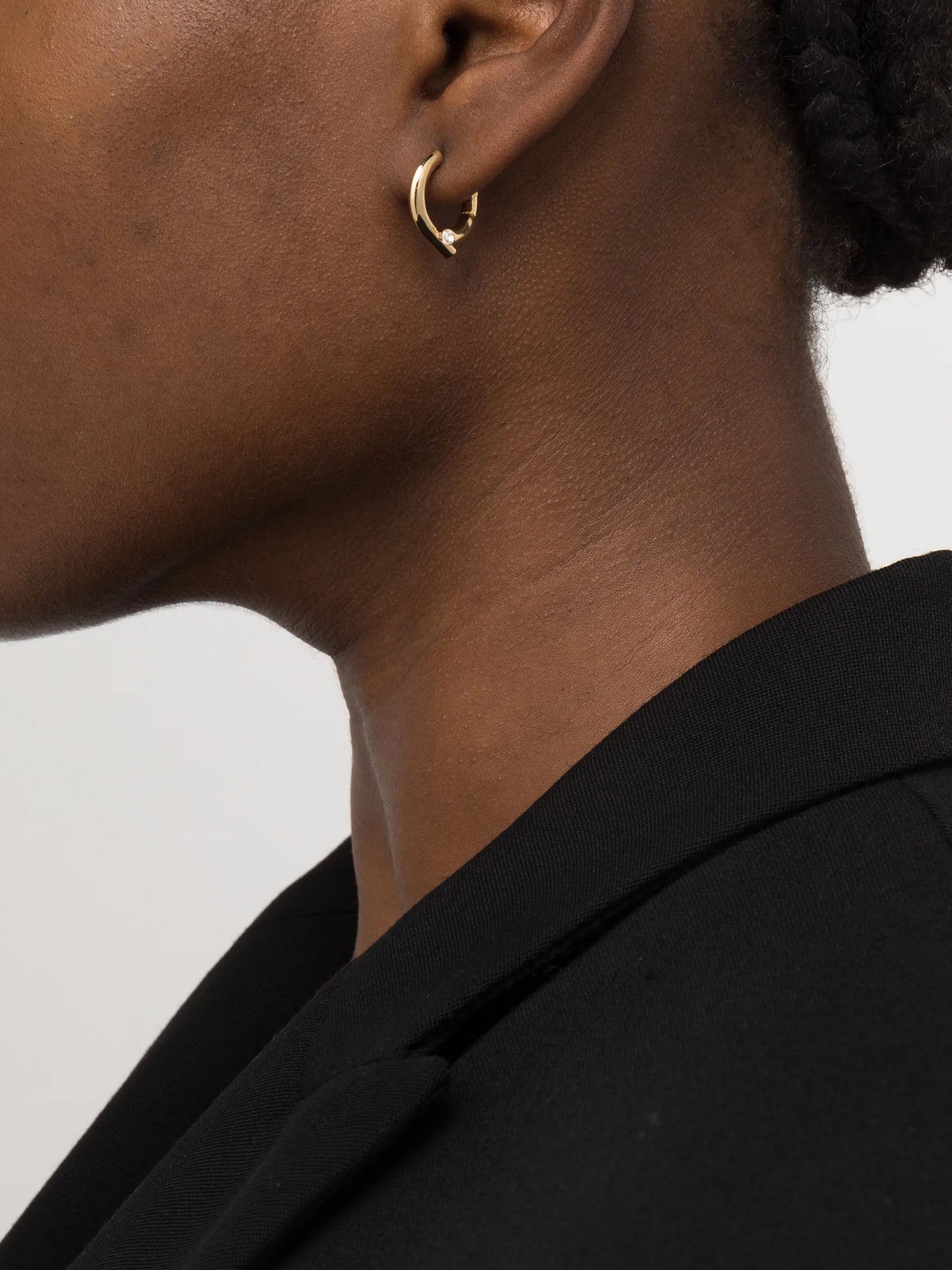 18kt yellow gold Oera diamond hoop earrings