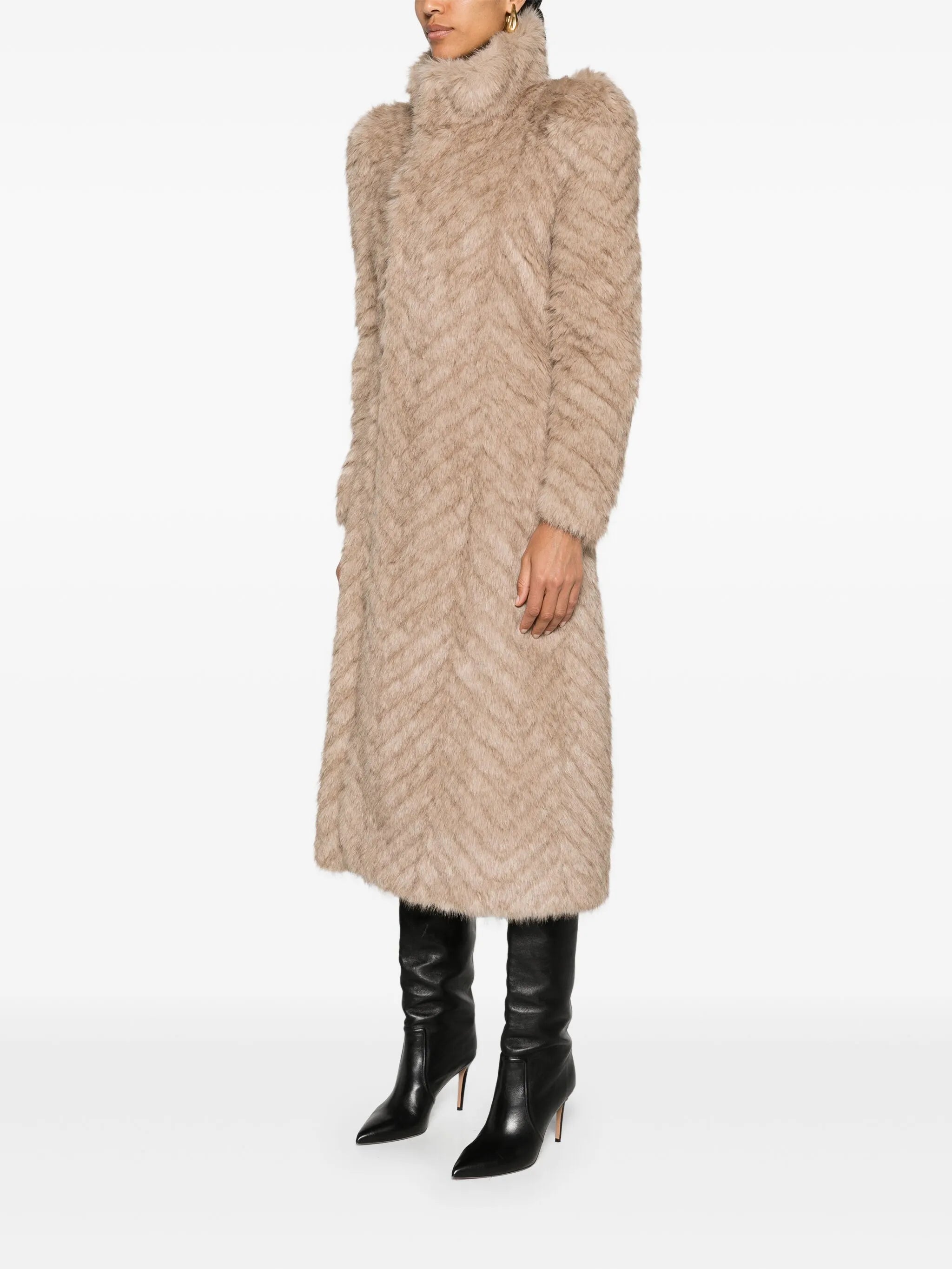 fur-design maxi coat