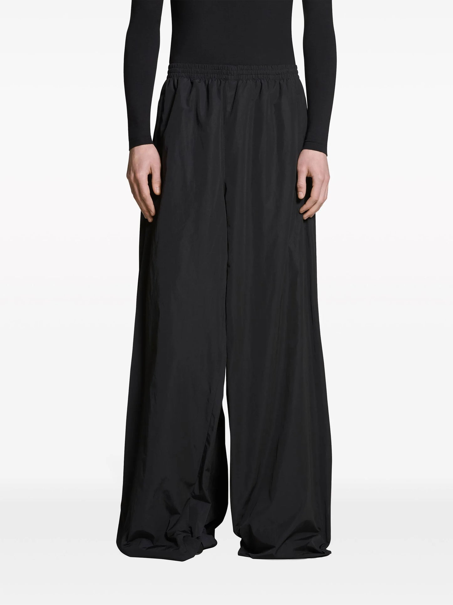 drawstring-waist wide-leg trousers