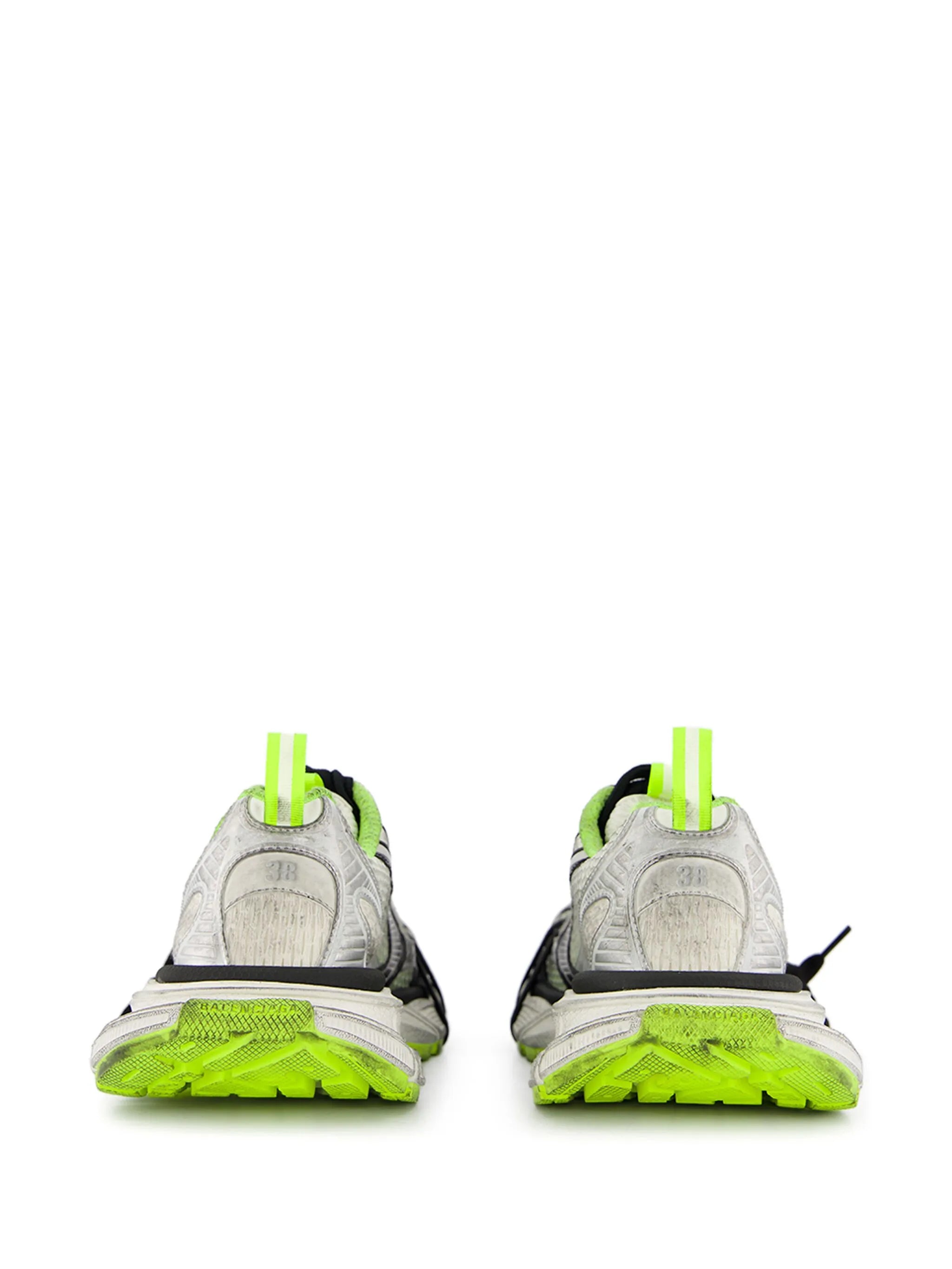 3XL low-top sneakers