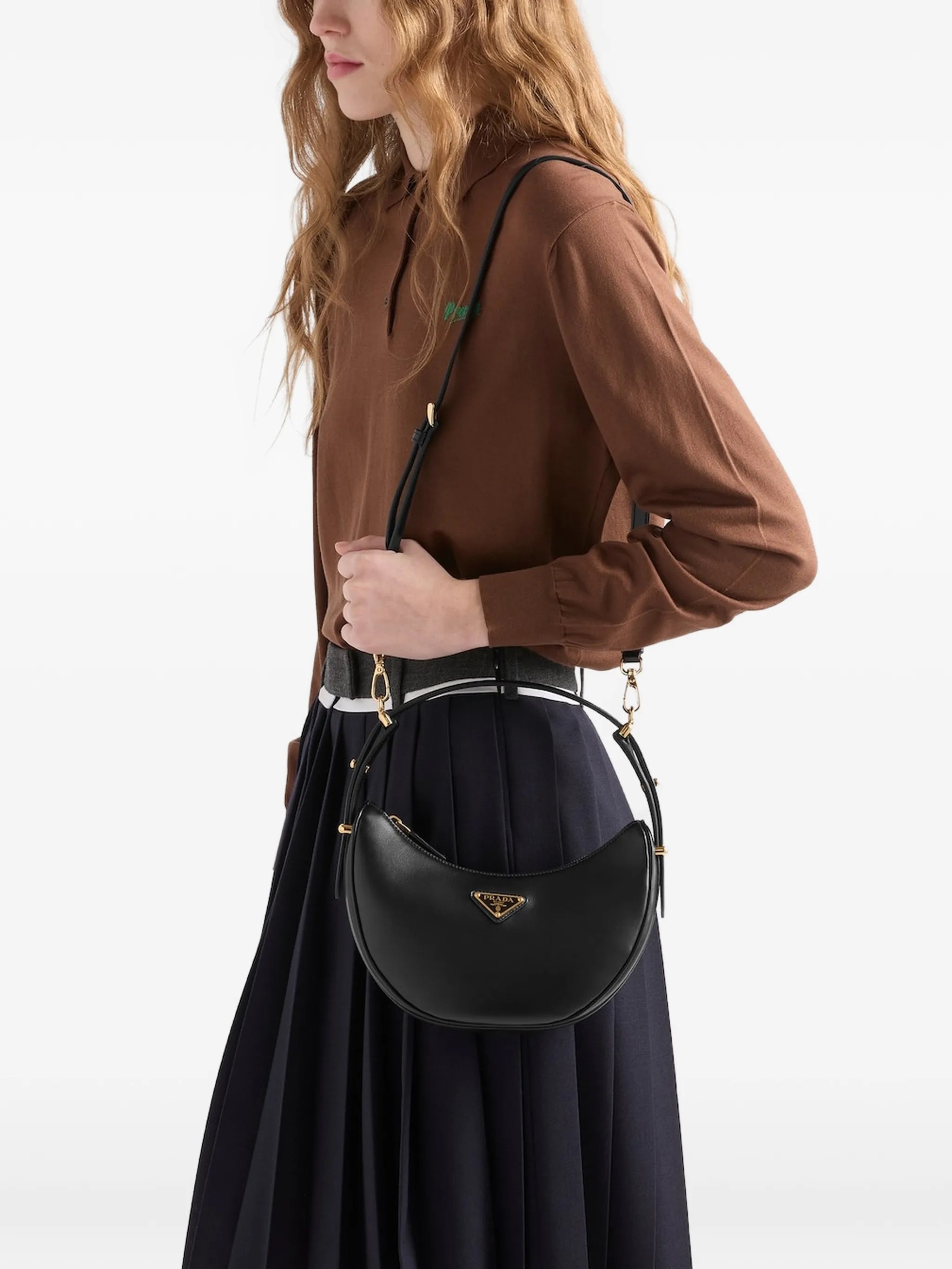Arqué leather shoulder bag