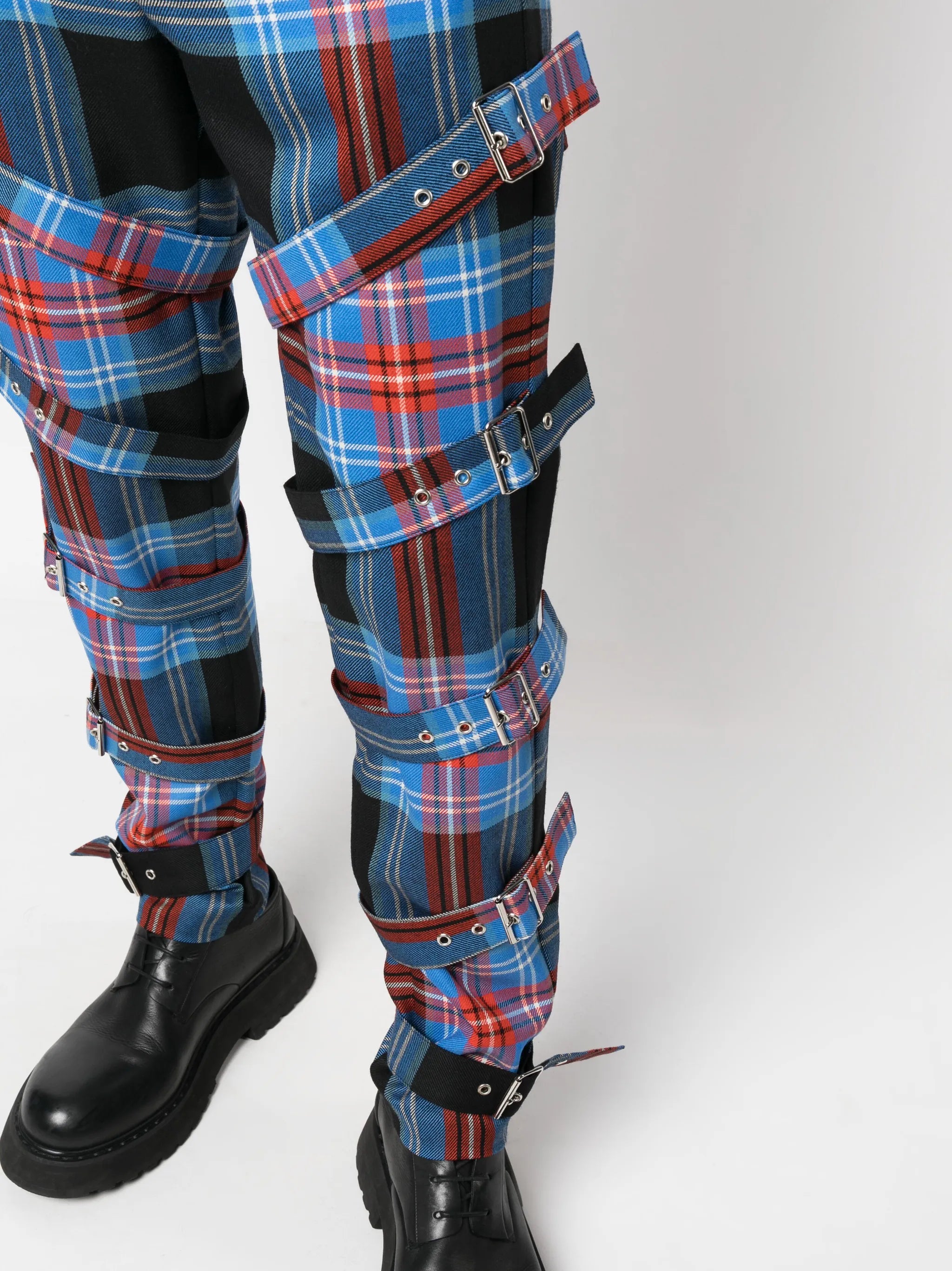 checked buckle-detailed trousers