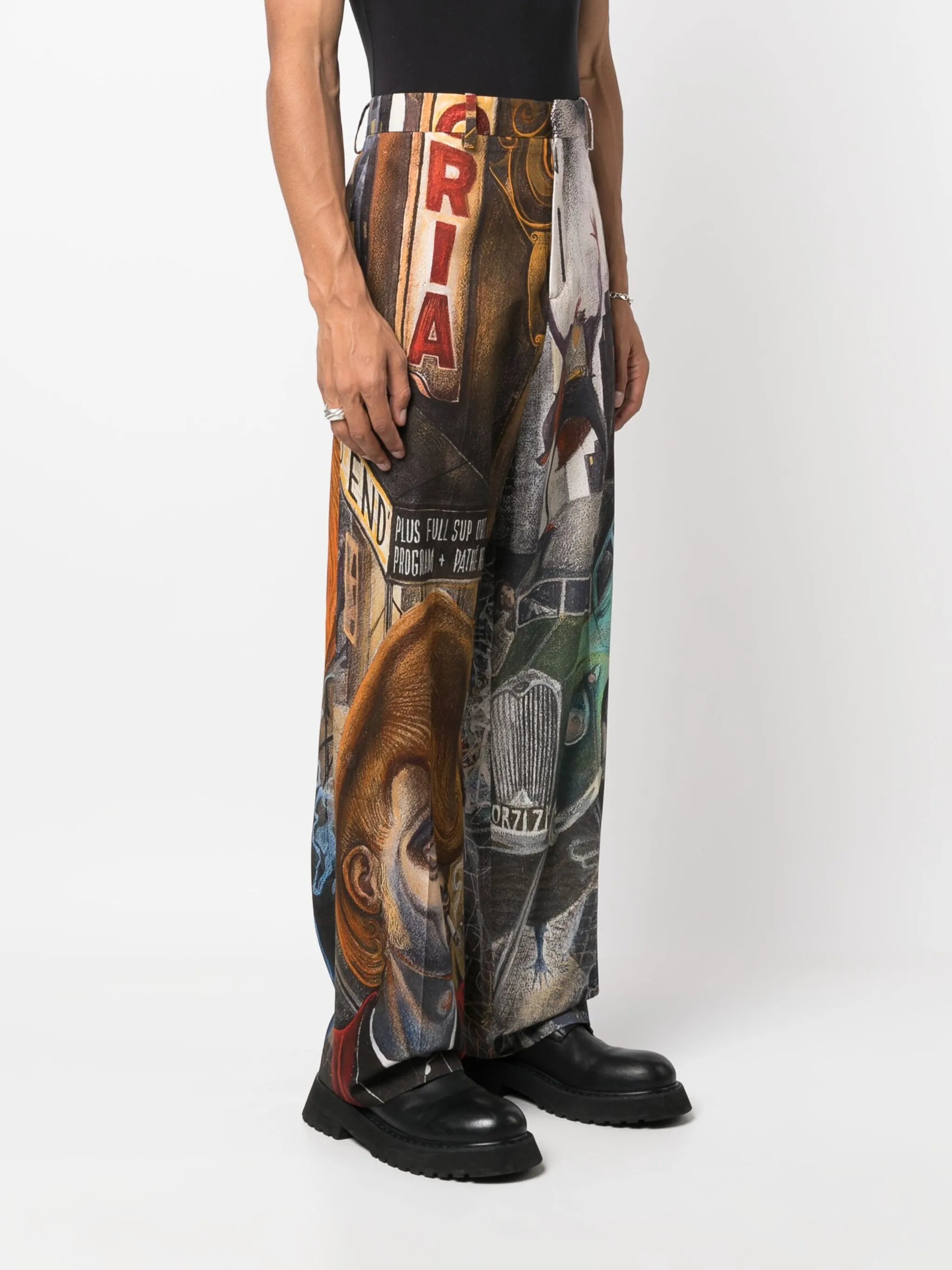 graphic-print wide-fit trousers