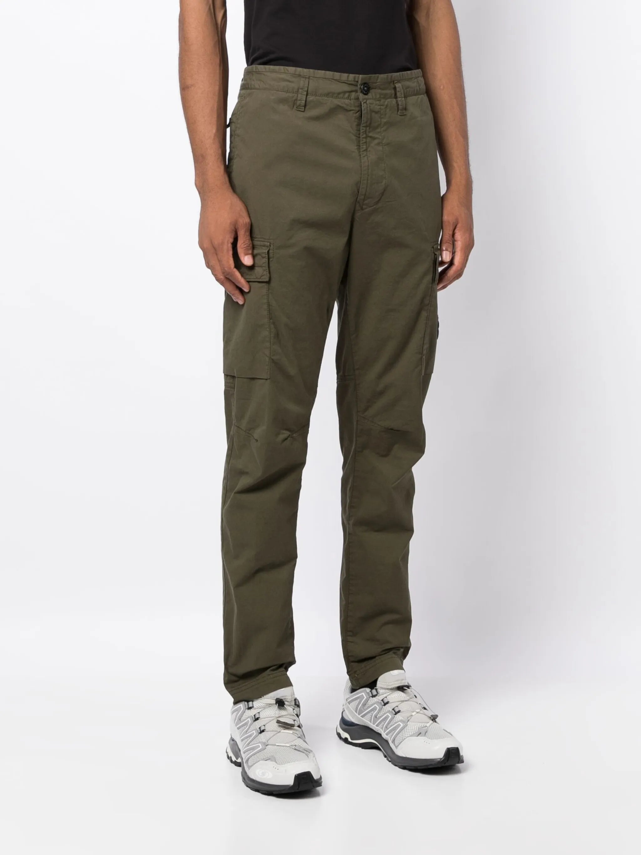 32710 tapered-leg cargo trousers