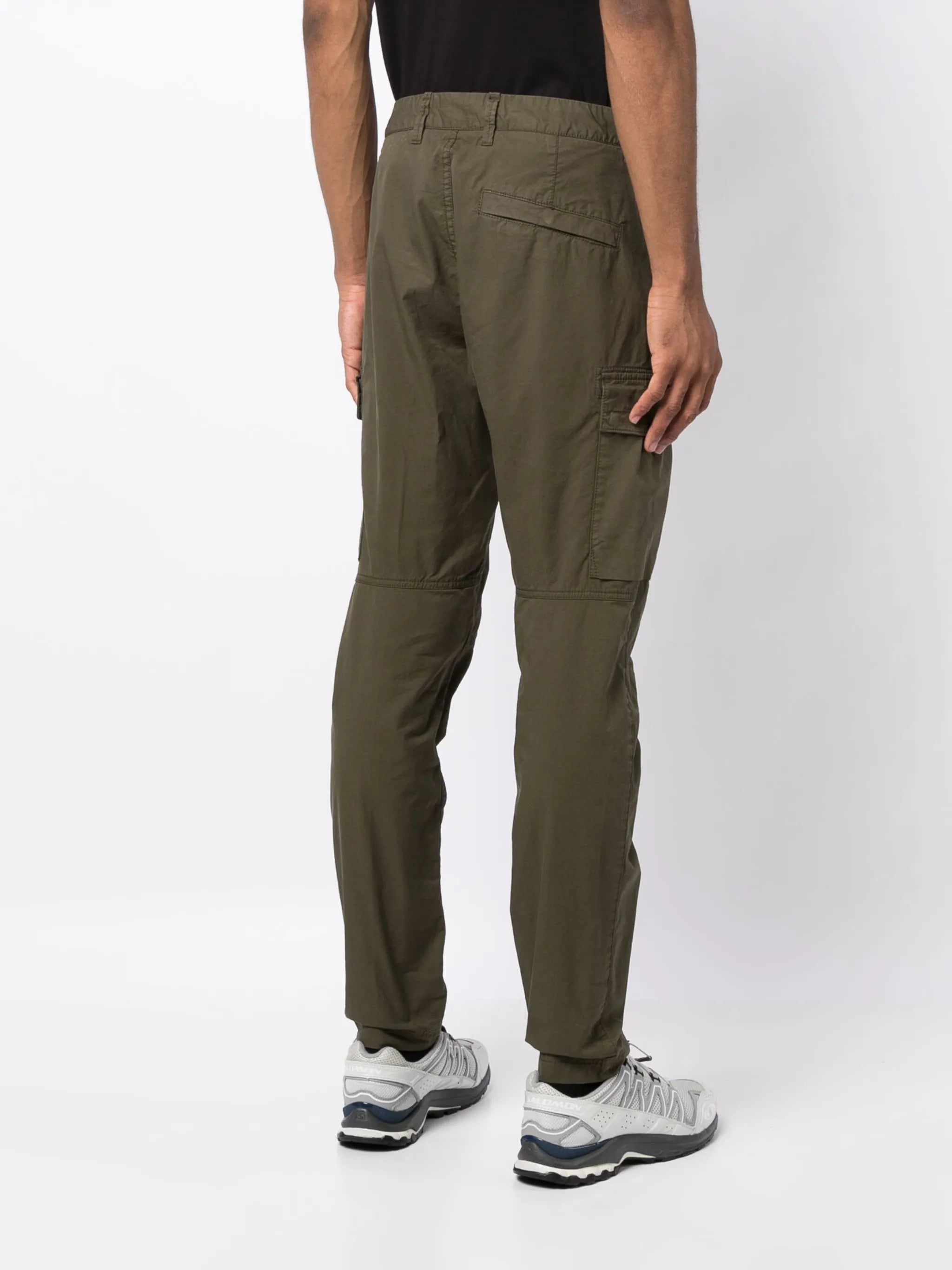 32710 tapered-leg cargo trousers