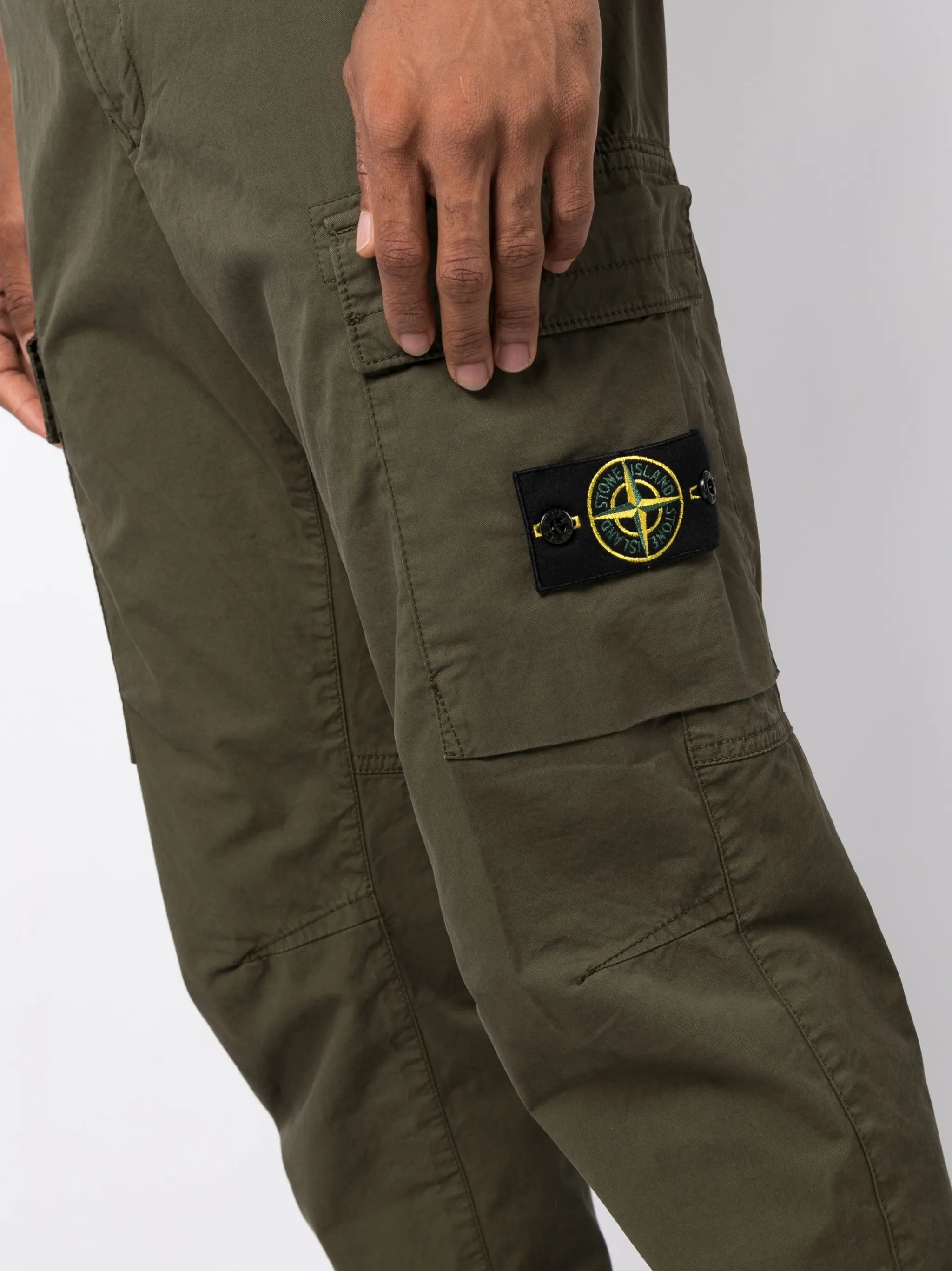 32710 tapered-leg cargo trousers