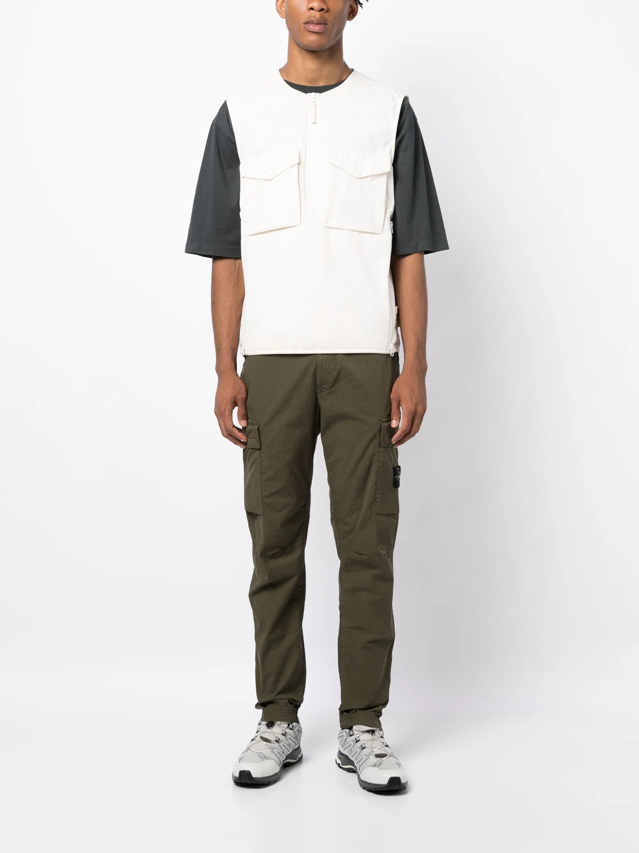 32710 tapered-leg cargo trousers