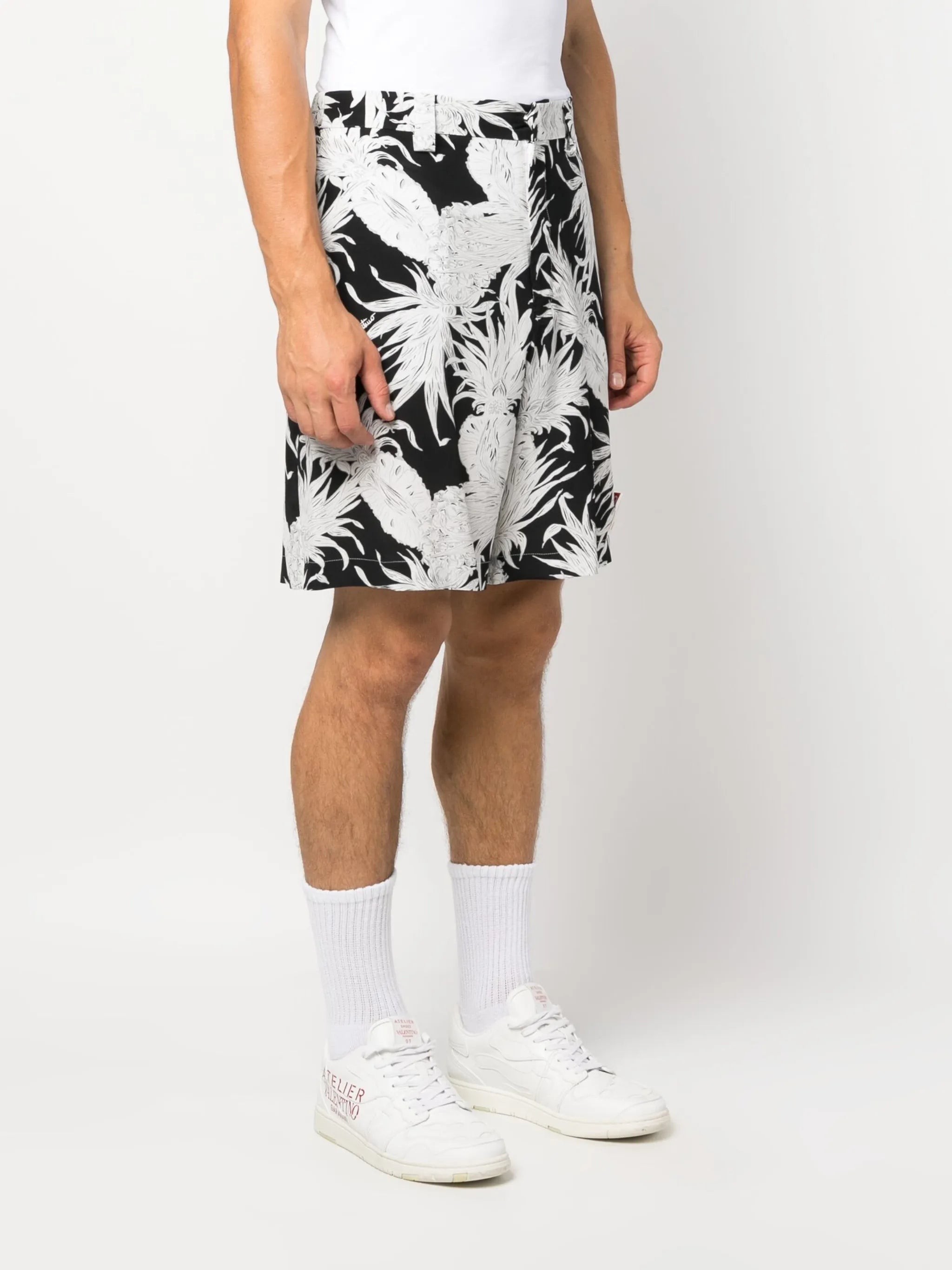 pineapple-print Bermuda shorts