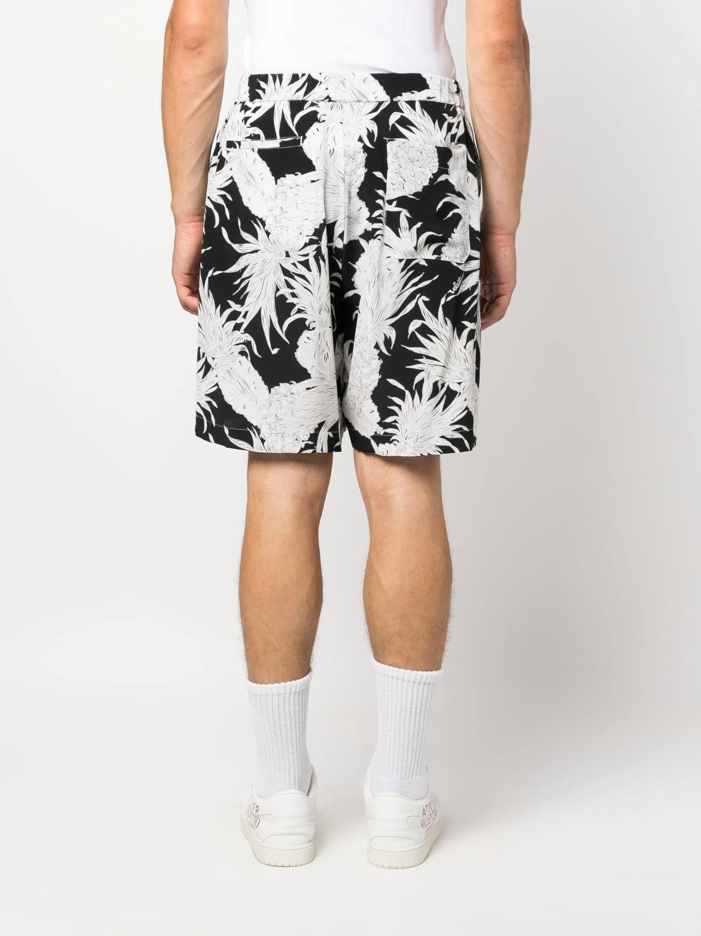 pineapple-print Bermuda shorts