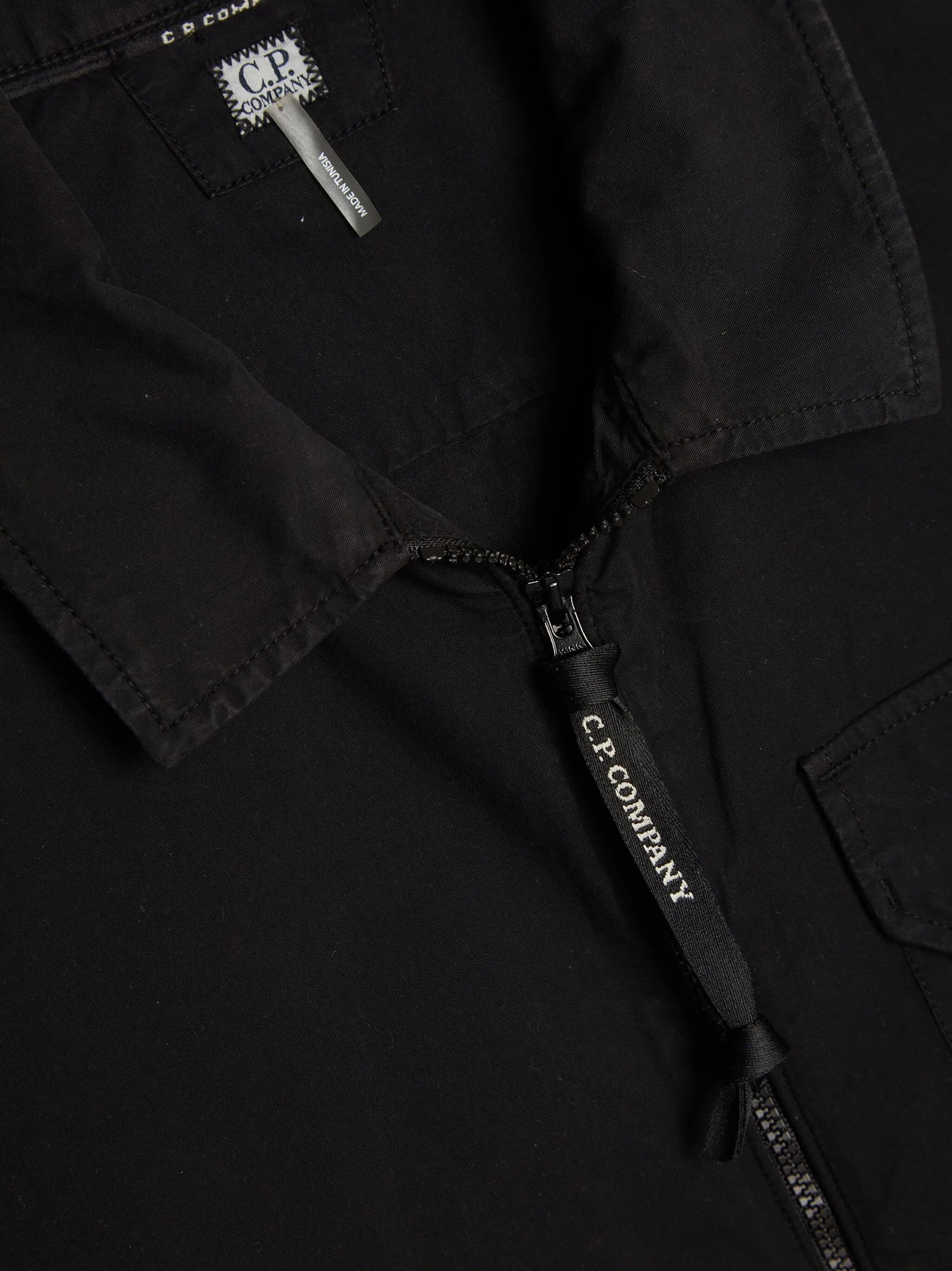 Lens-detail zip-up shirt jacket