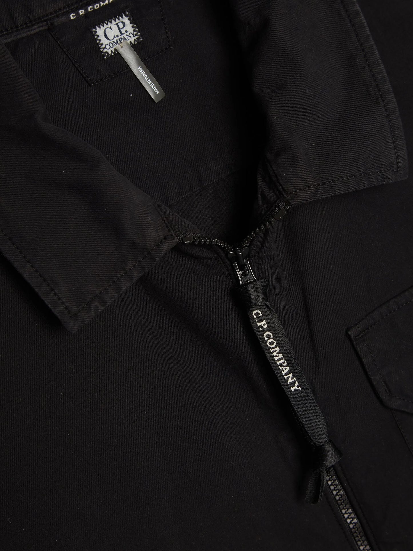 Lens-detail zip-up shirt jacket