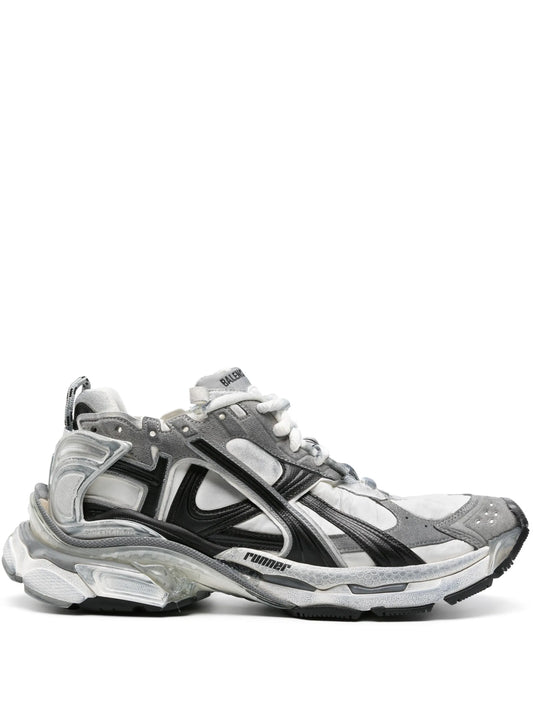 Runner low-top sneakers