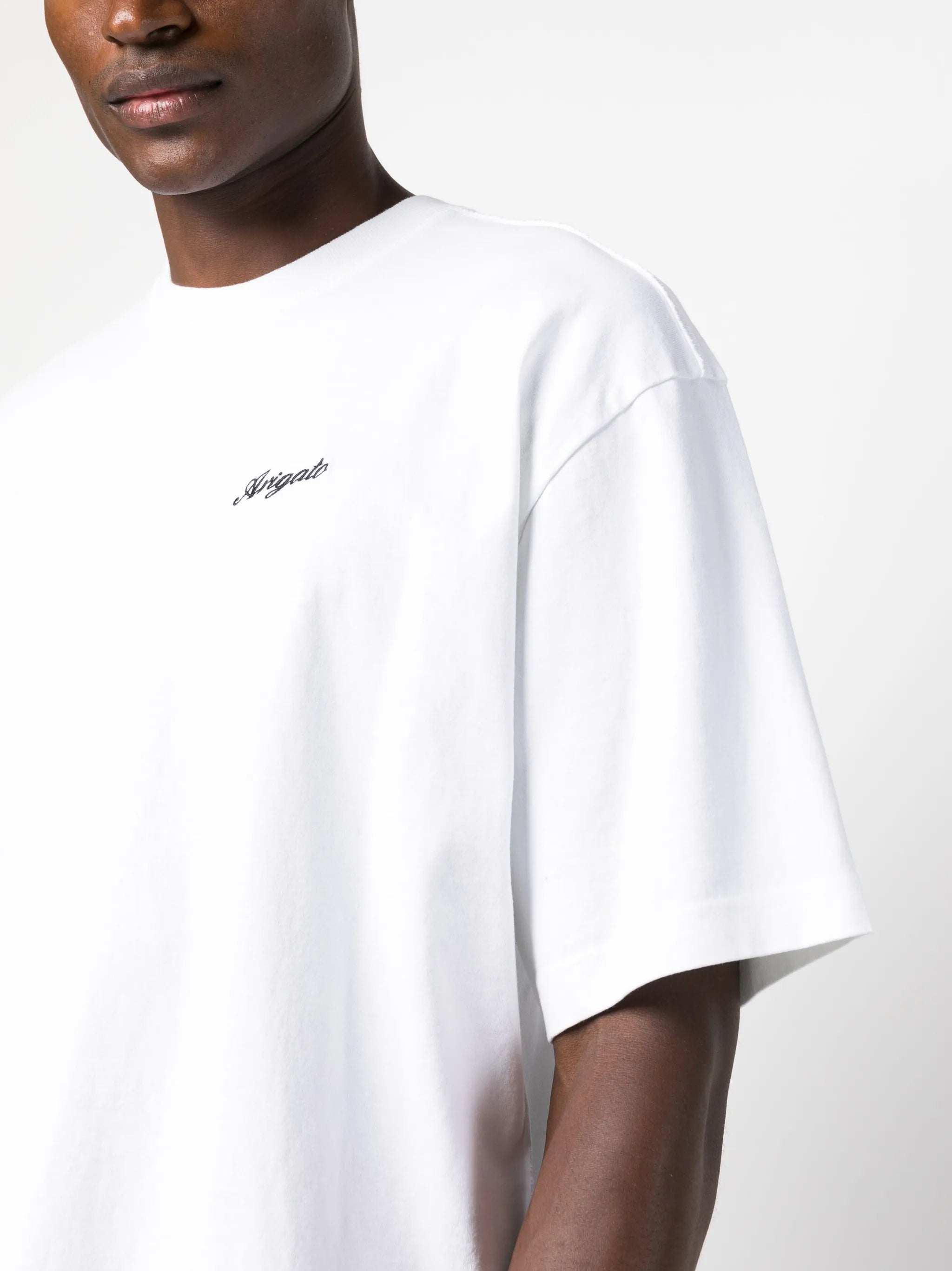 logo-embroidered T-shirt