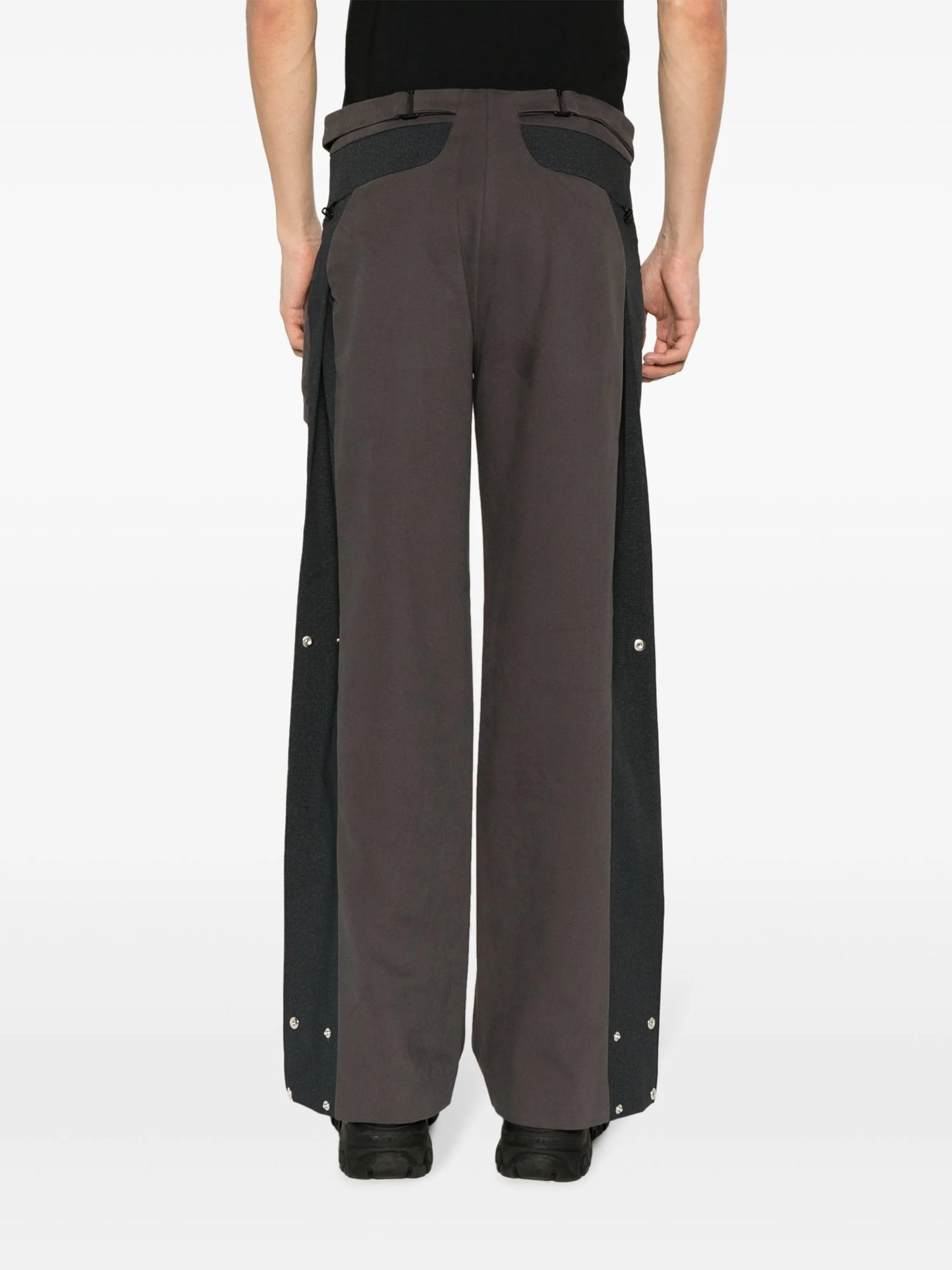 Dewal press-stud straight-leg trousers