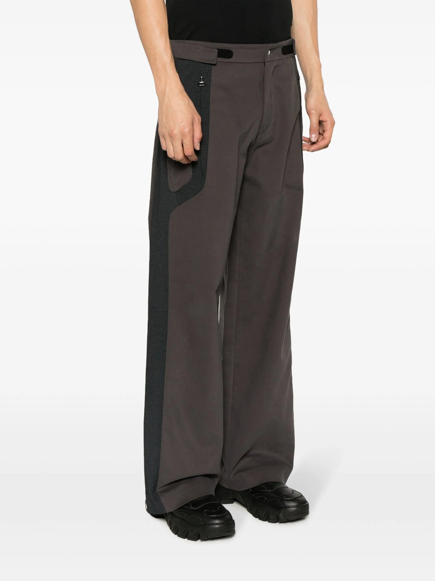Dewal press-stud straight-leg trousers