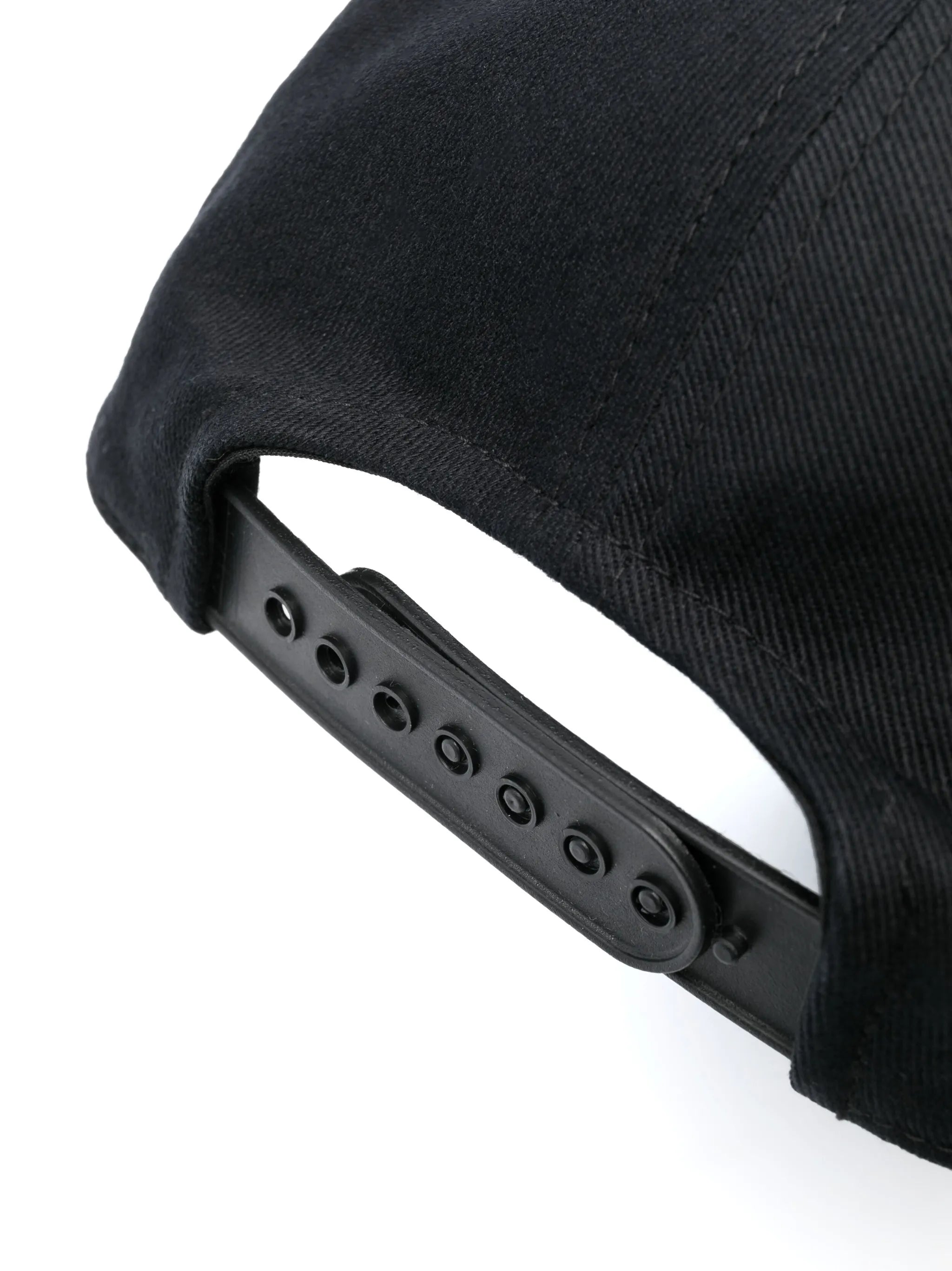 logo-embroidered cotton cap