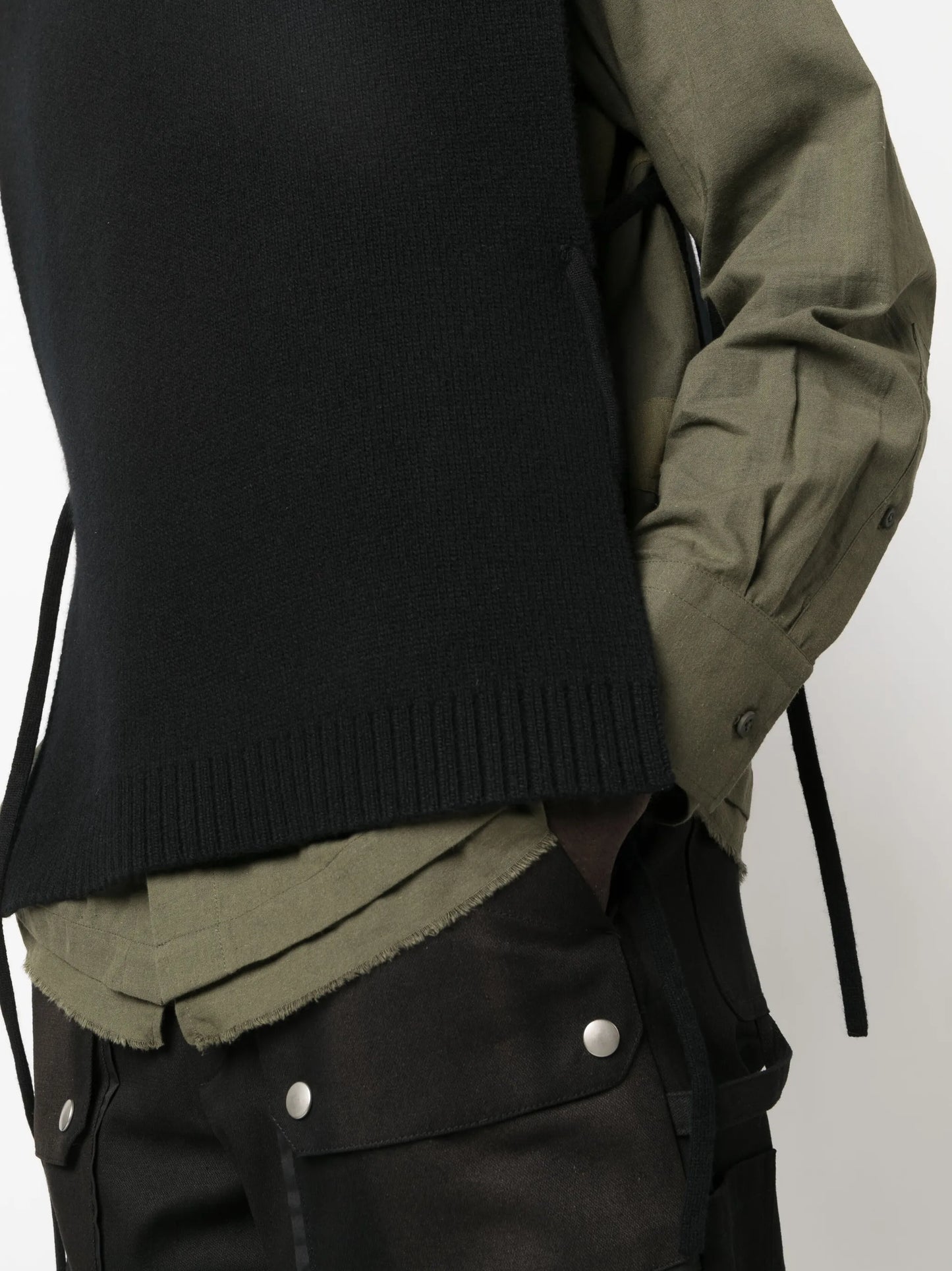 lace-up fine-knit vest