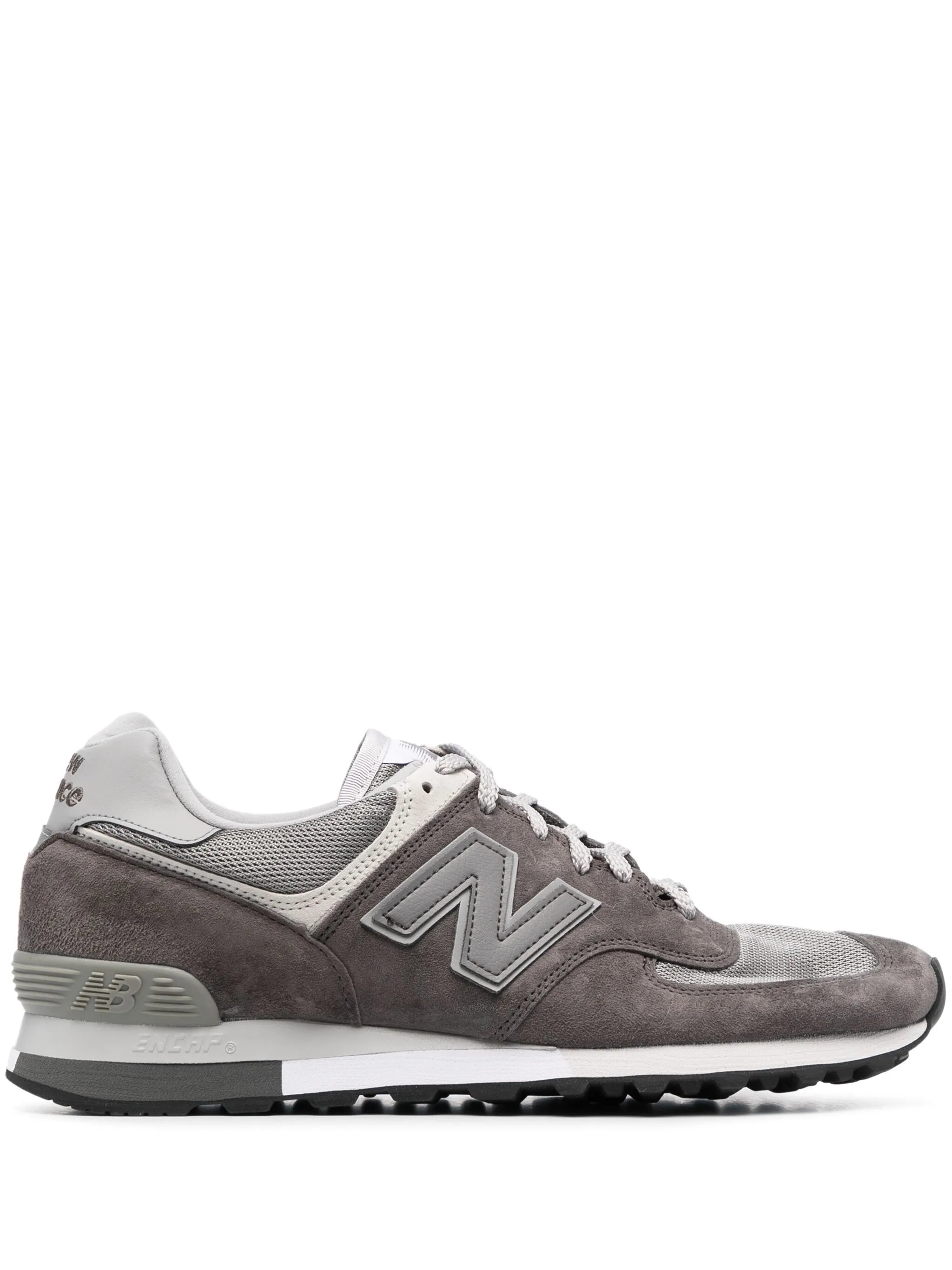 576 low-top sneakers