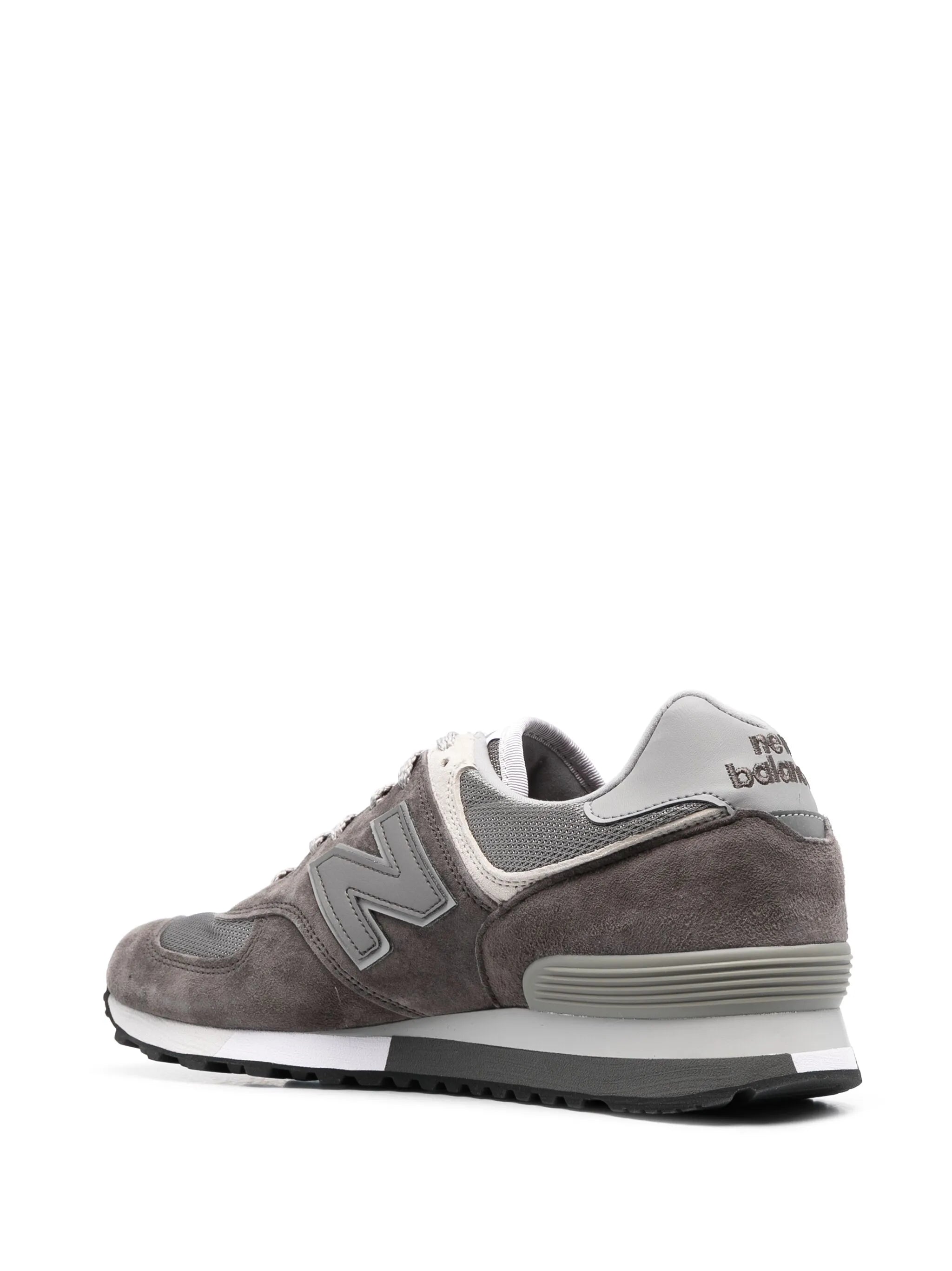 576 low-top sneakers