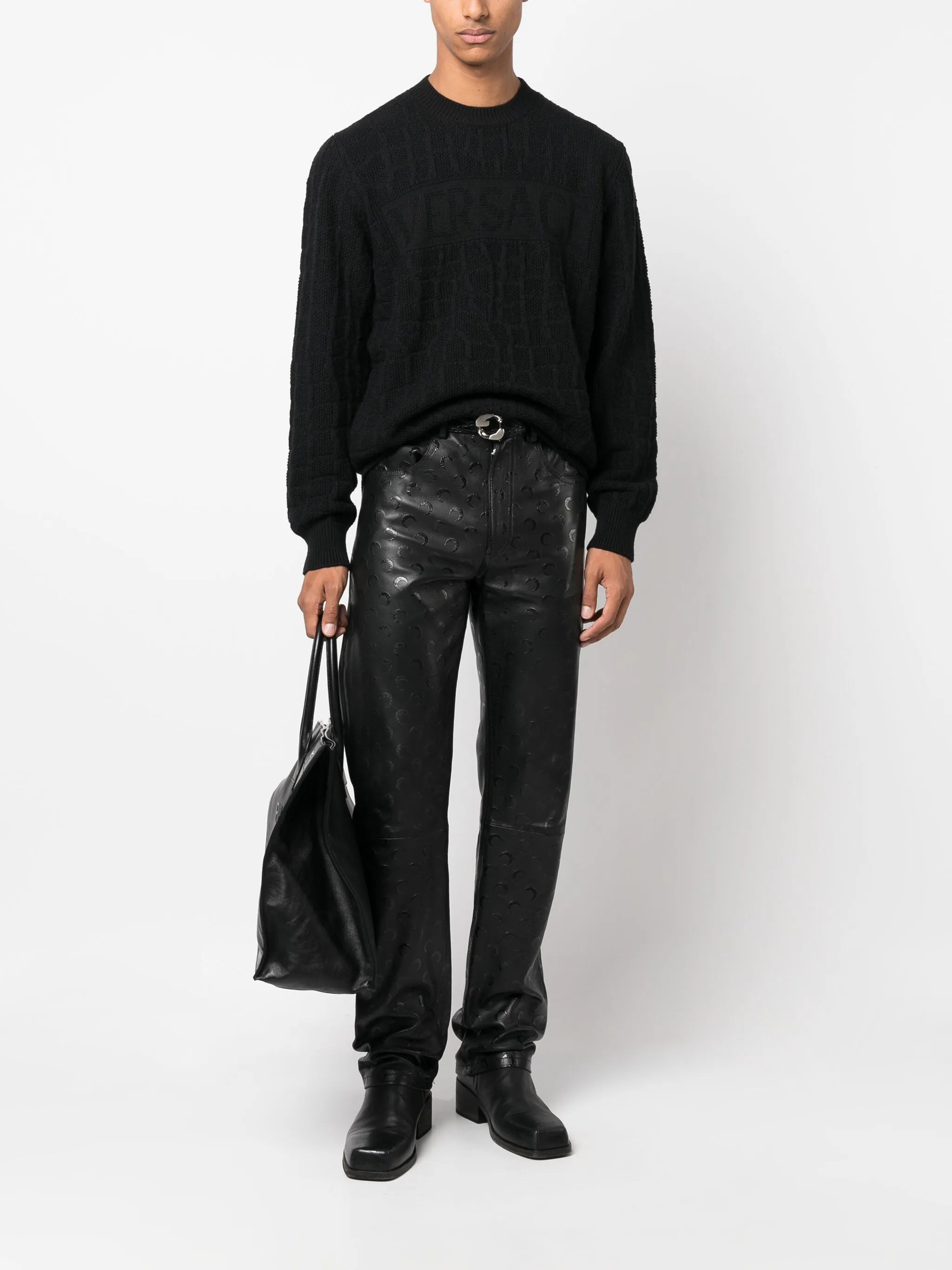 crocodile-pattern cable-knit jumper