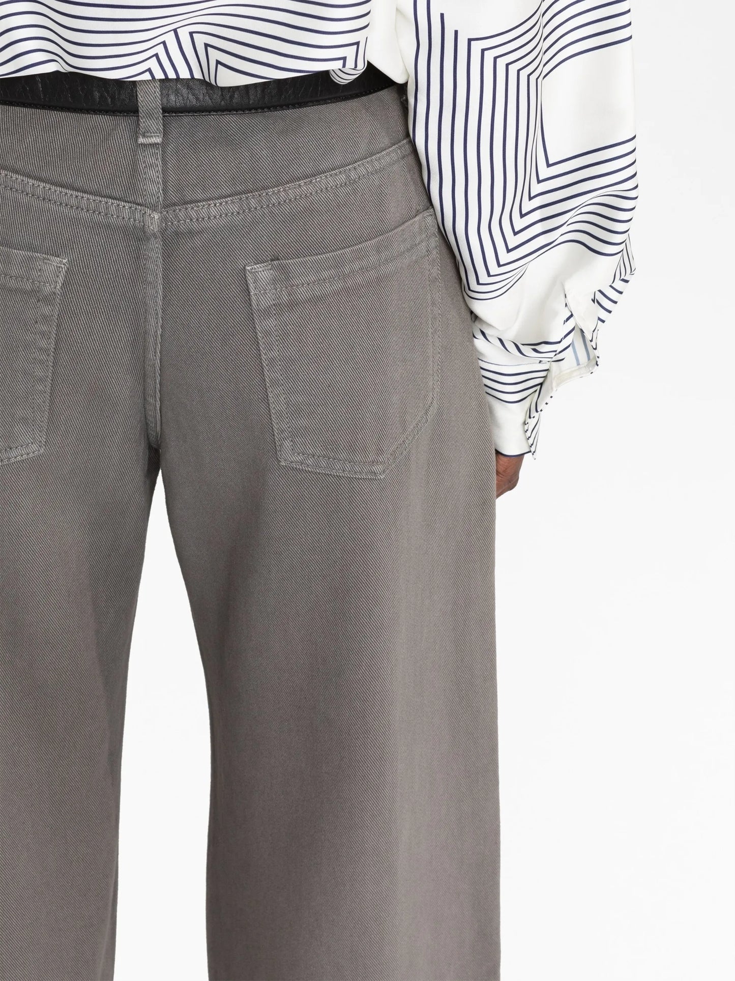 mid-rise wide-leg jeans