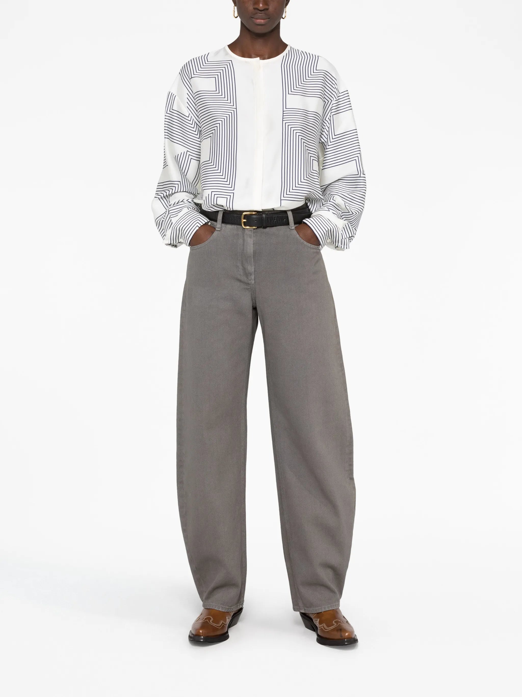 mid-rise wide-leg jeans