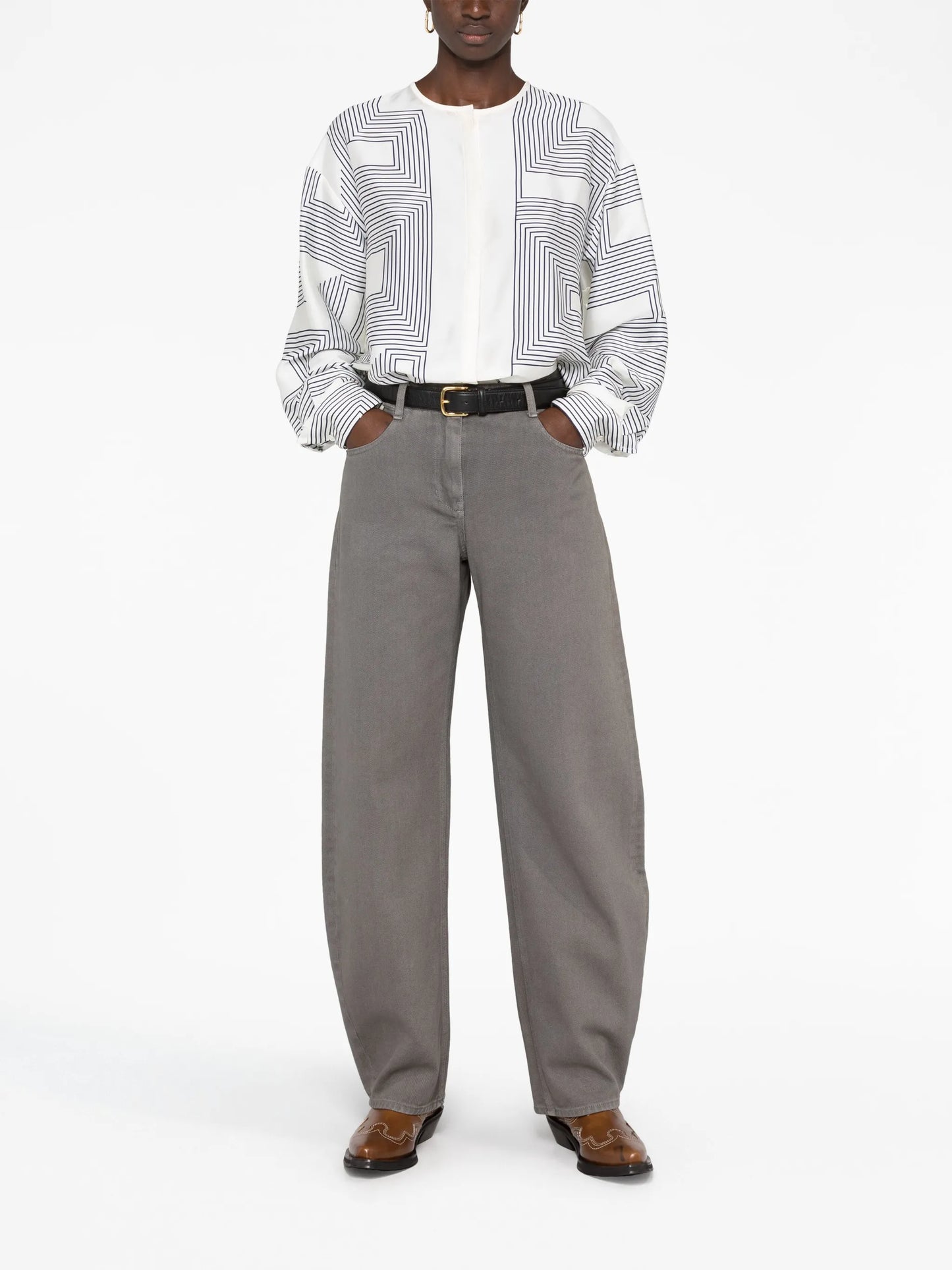 mid-rise wide-leg jeans