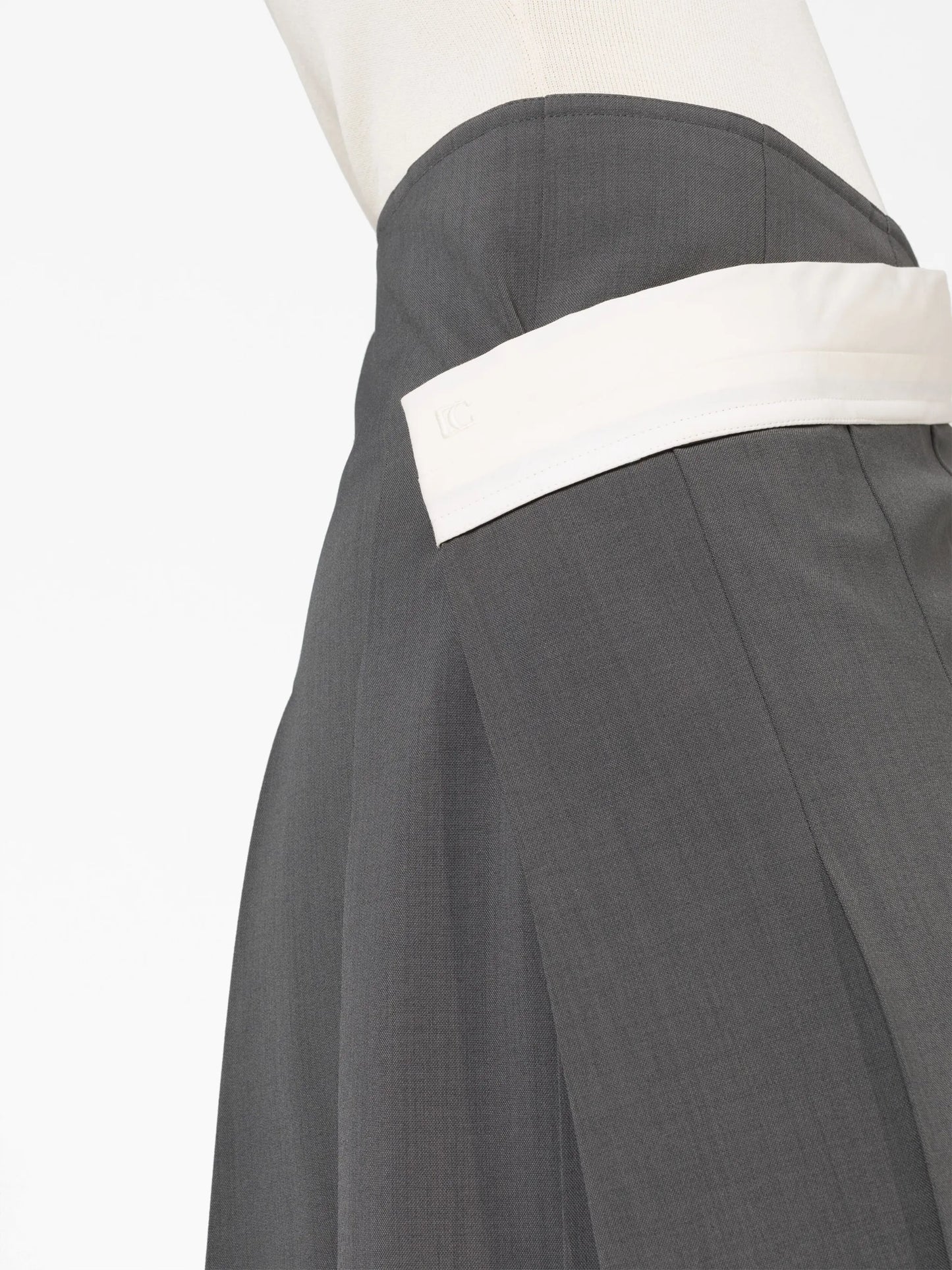 contrast-trim pleated midi skirt