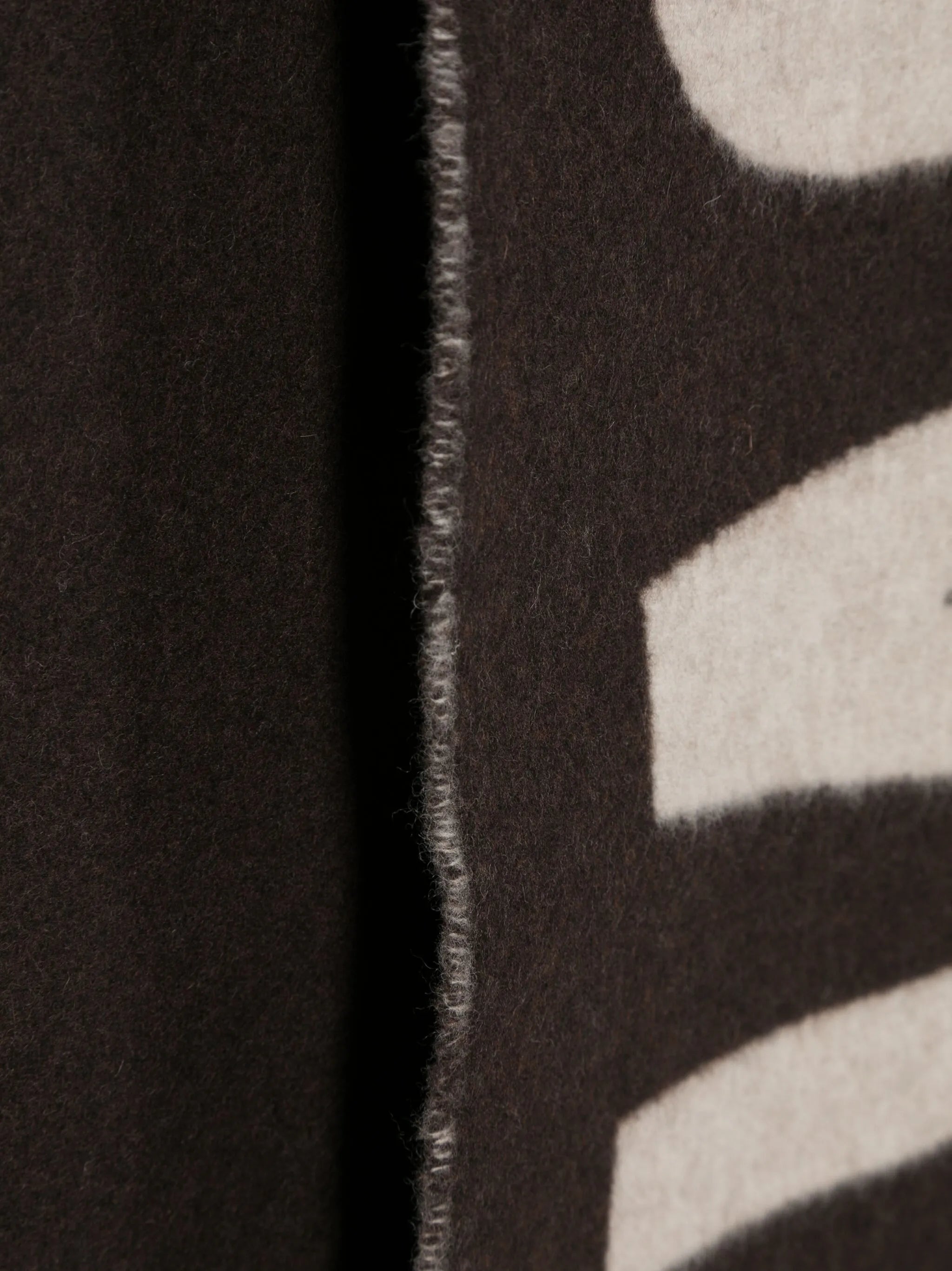 L'écharpe Jacquemus virgin-wool scarf