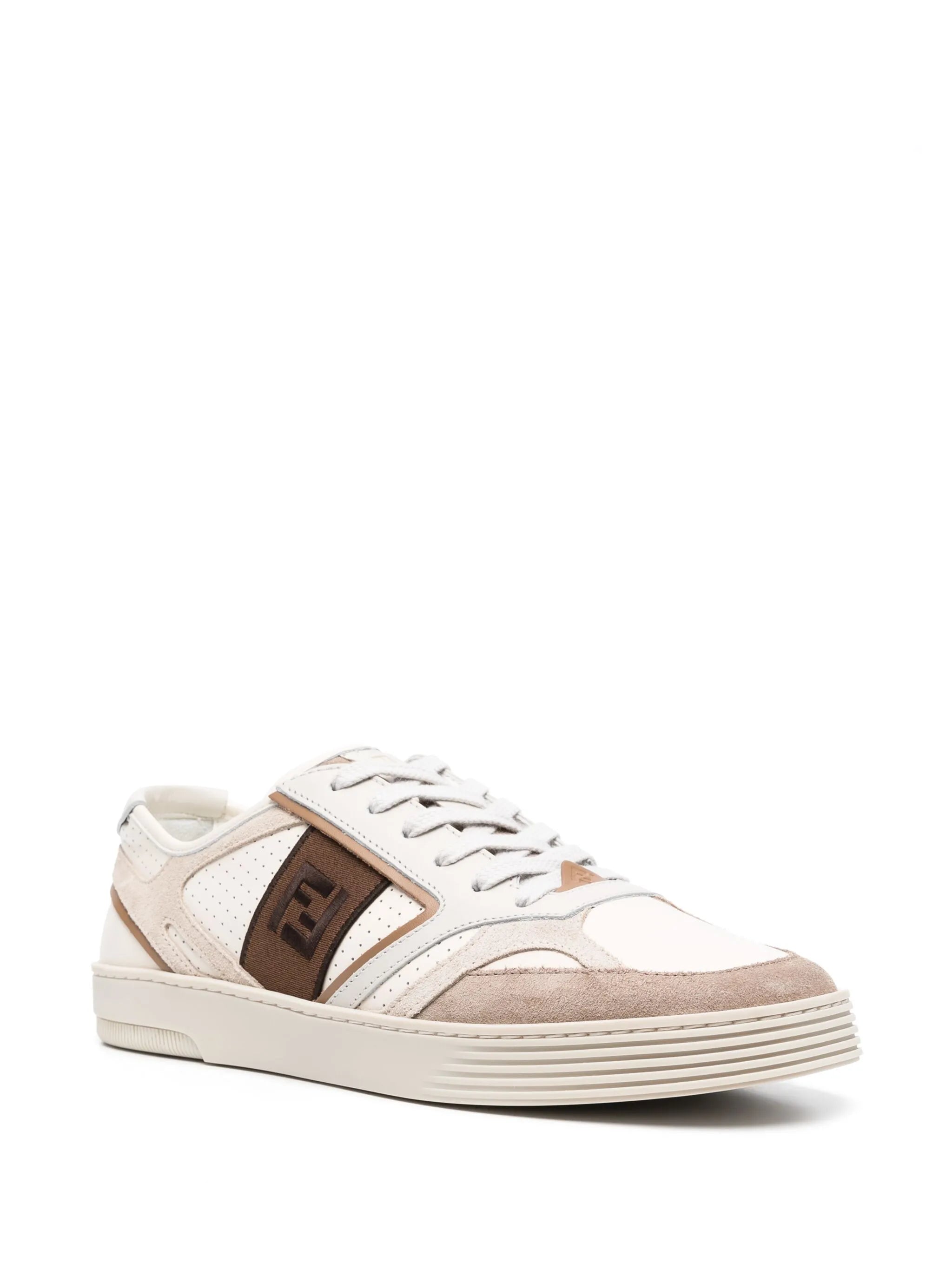 Step logo-patch sneakers