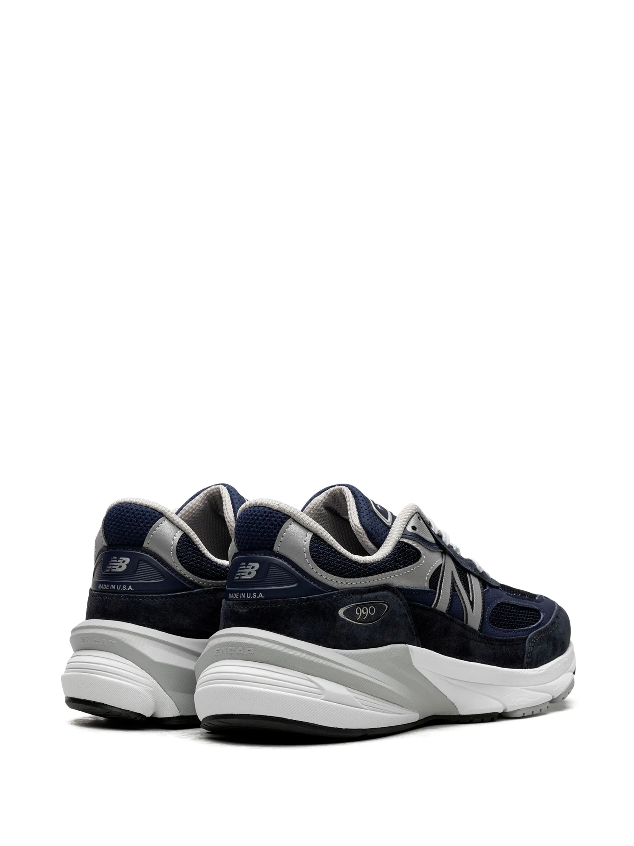 990v6 lace-up sneakers