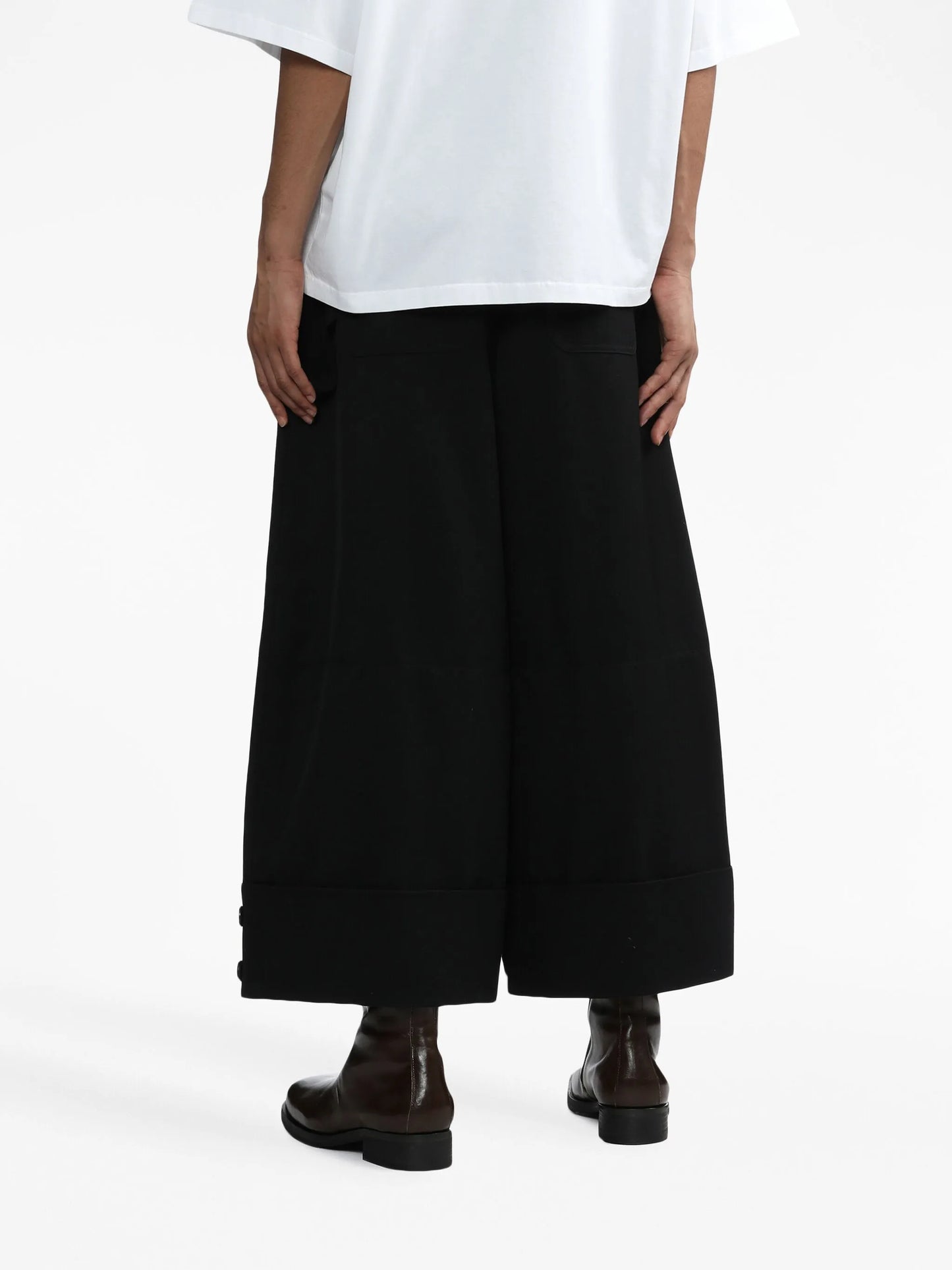 wide-leg trousers