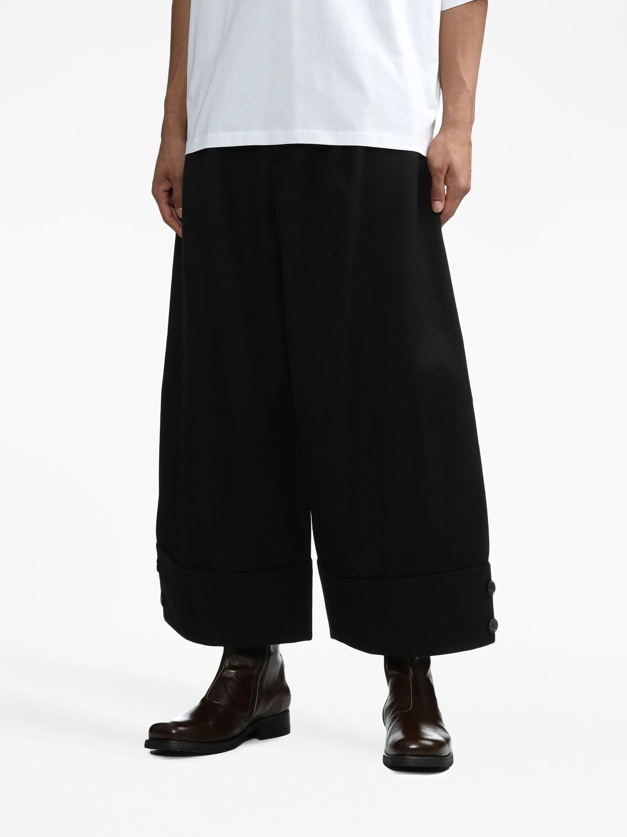 wide-leg trousers