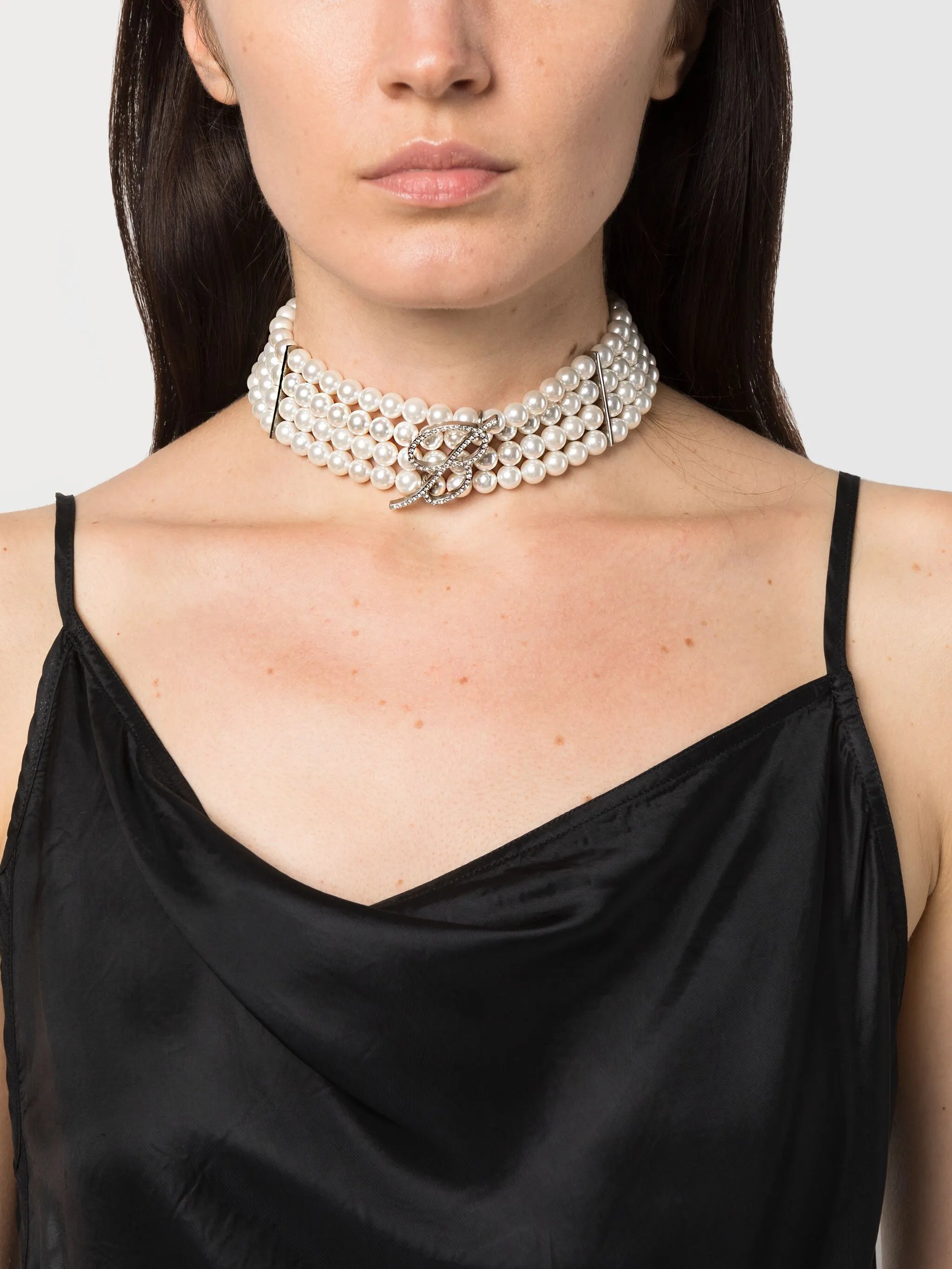 pearl-embellished choker necklace