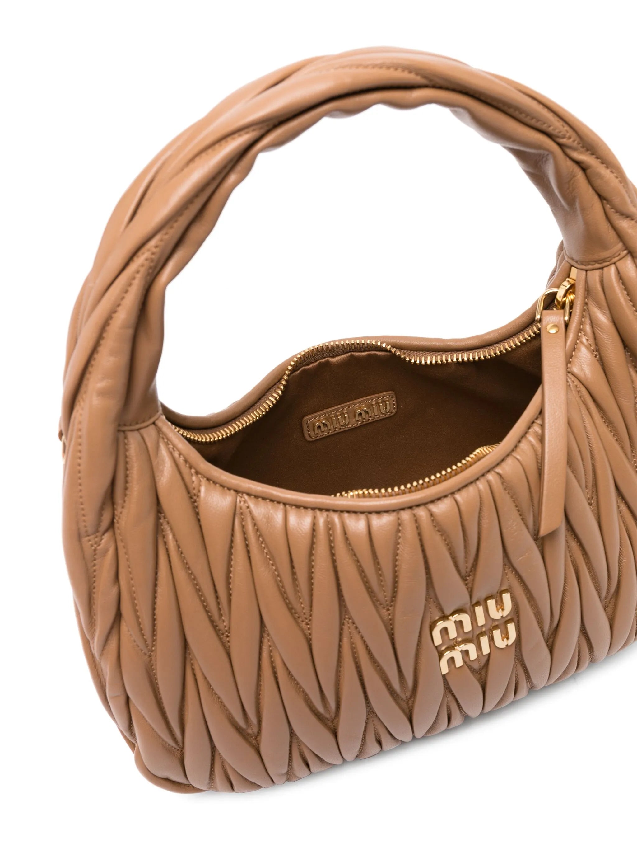 Wander matelassé shoulder bag