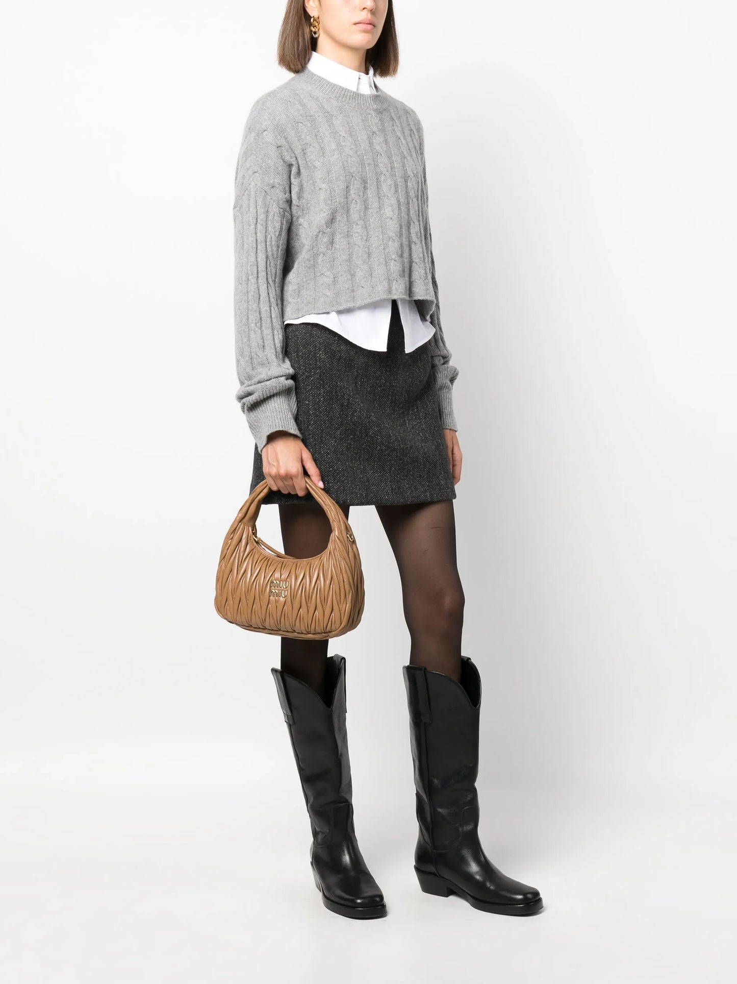 Wander matelassé shoulder bag