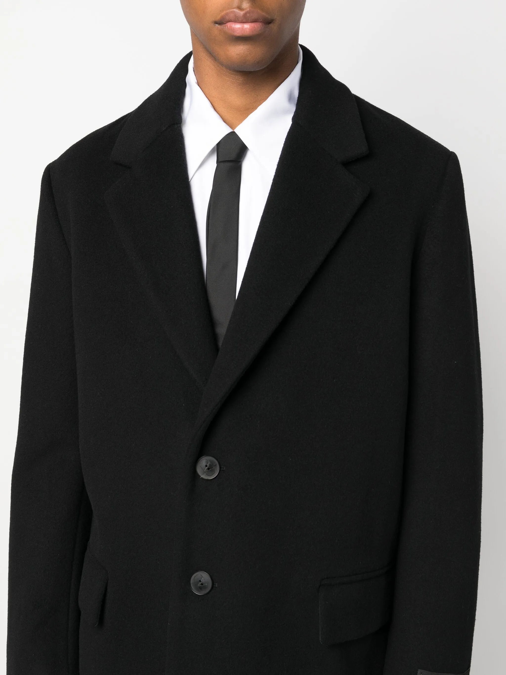 single-breasted wool-blend coat