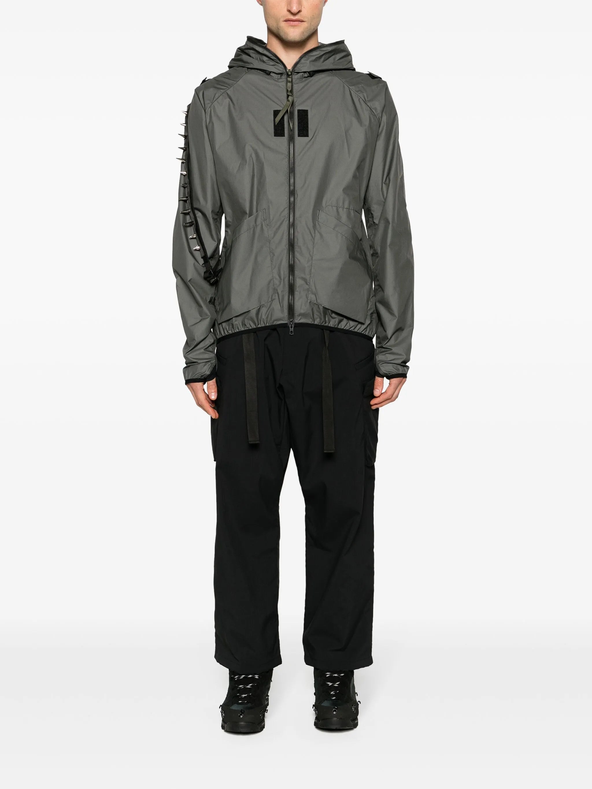 low-rise cargo trousers