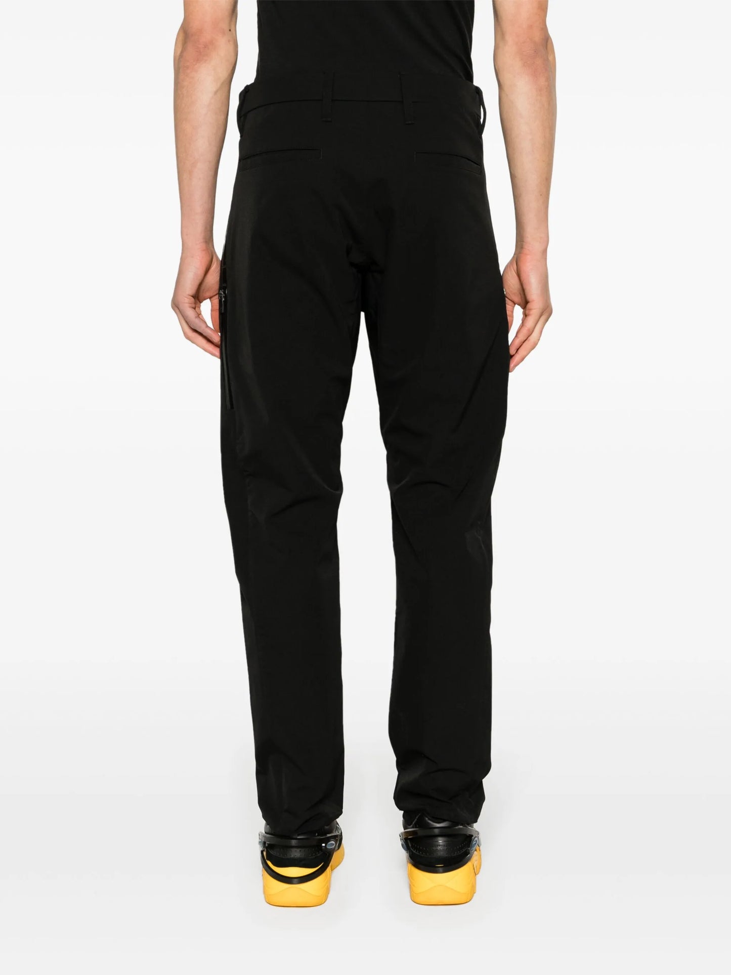 mid-rise tapered-leg trousers