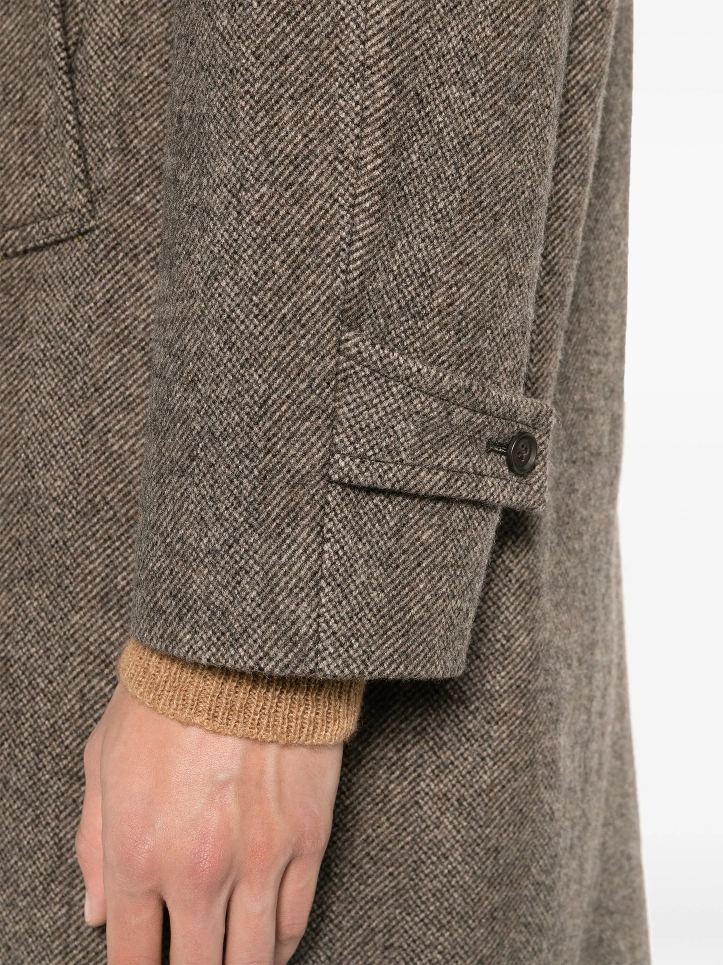 single-breasted lambswool coat