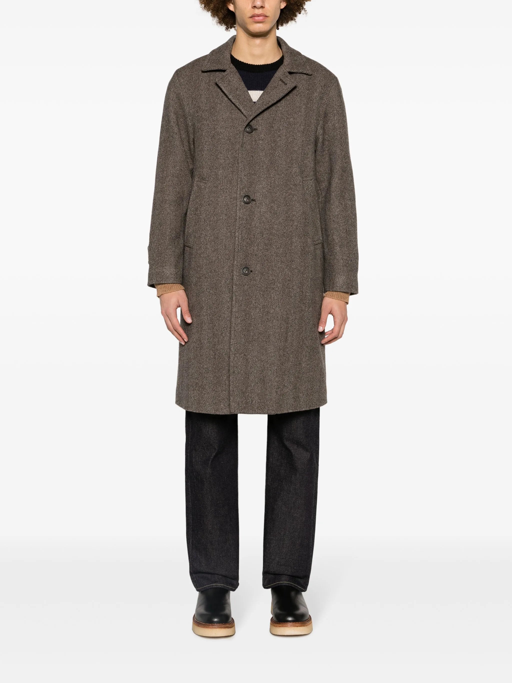 single-breasted lambswool coat